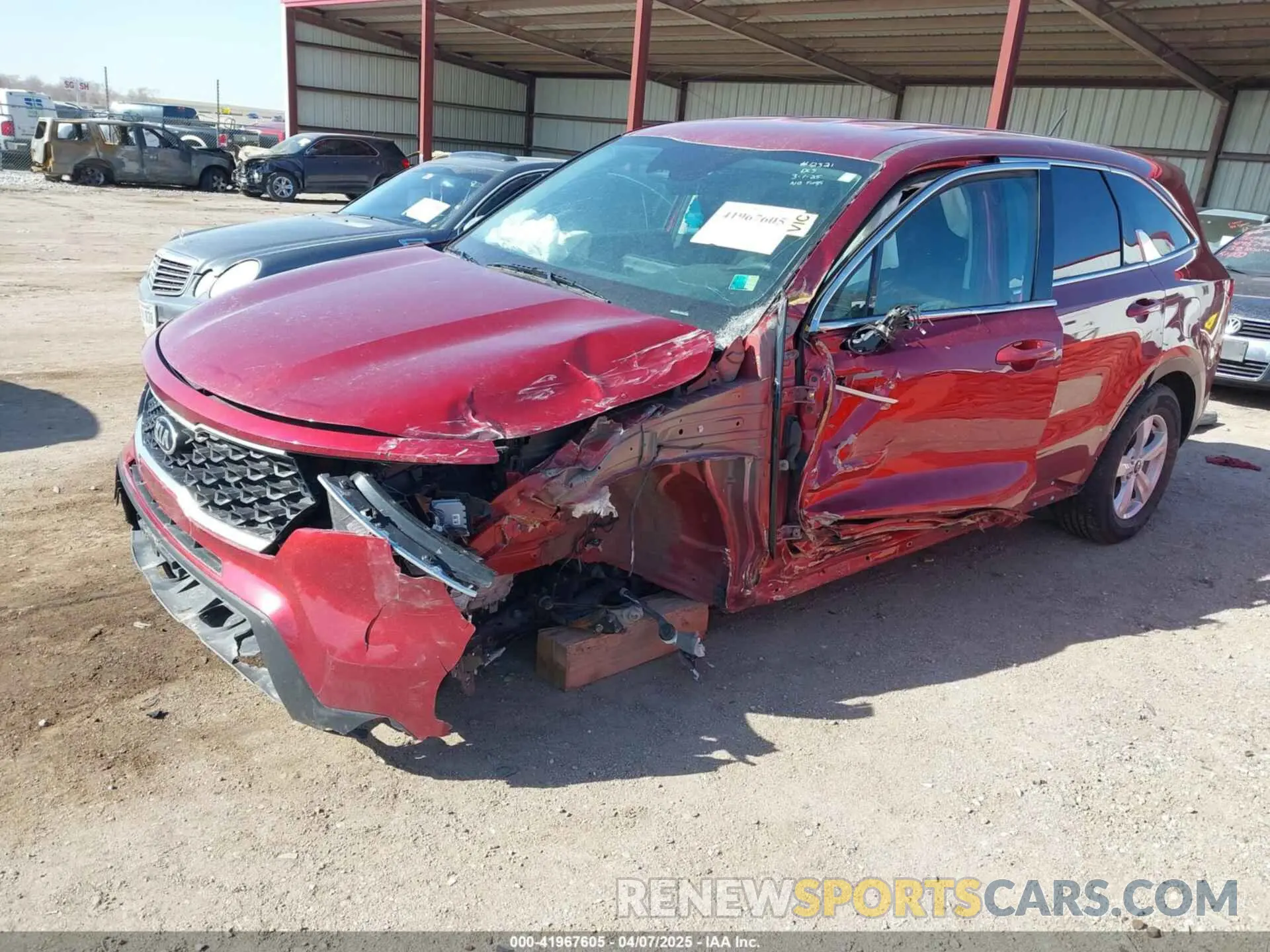 2 fotografías del automóvil dañado 5XYRG4LCXMG037993 KIA SORENTO 2021