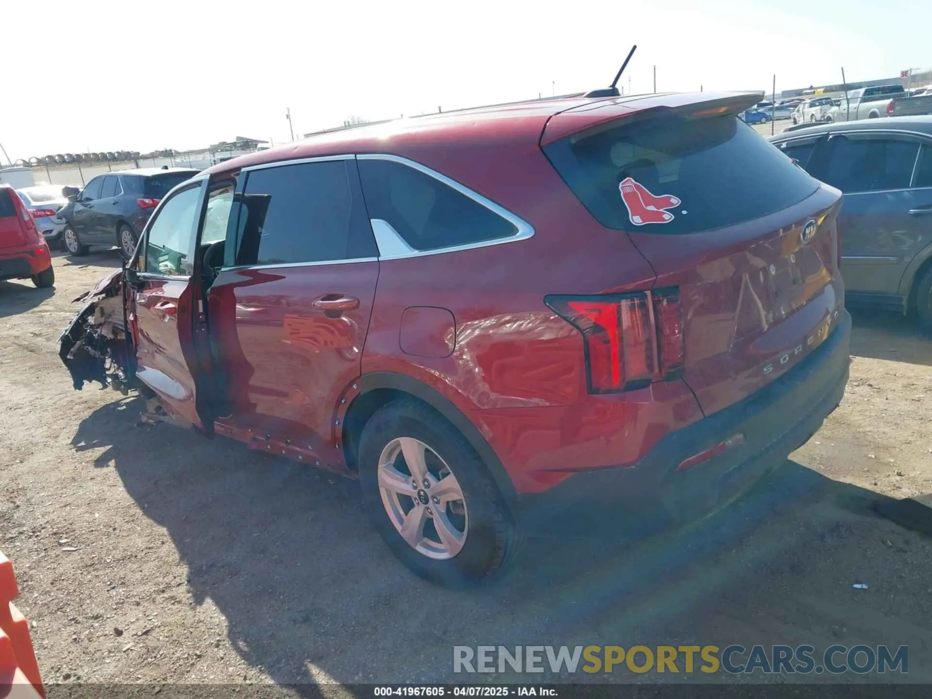3 fotografías del automóvil dañado 5XYRG4LCXMG037993 KIA SORENTO 2021