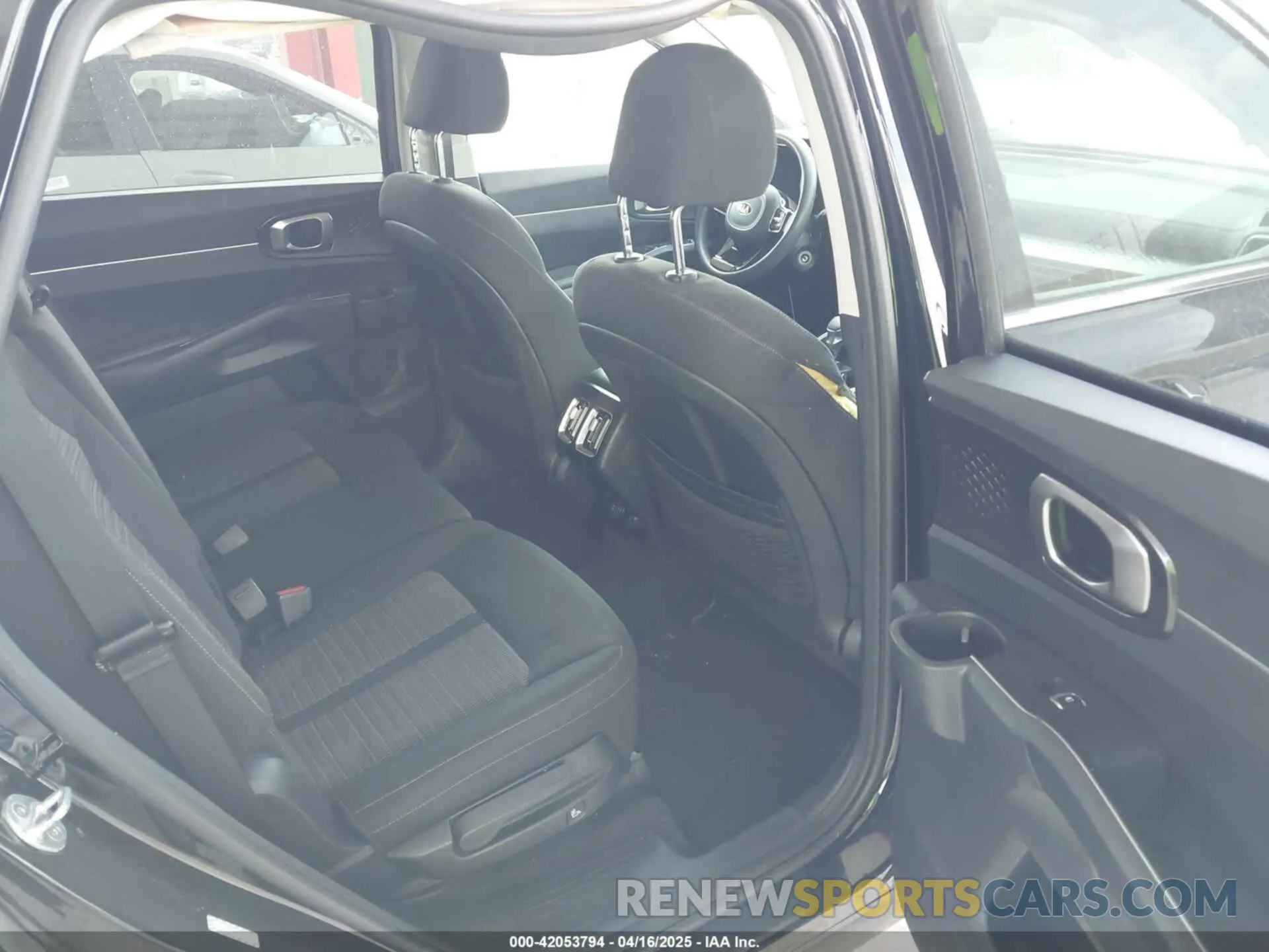 8 fotografías del automóvil dañado 5XYRGDLCXMG018117 KIA SORENTO 2021