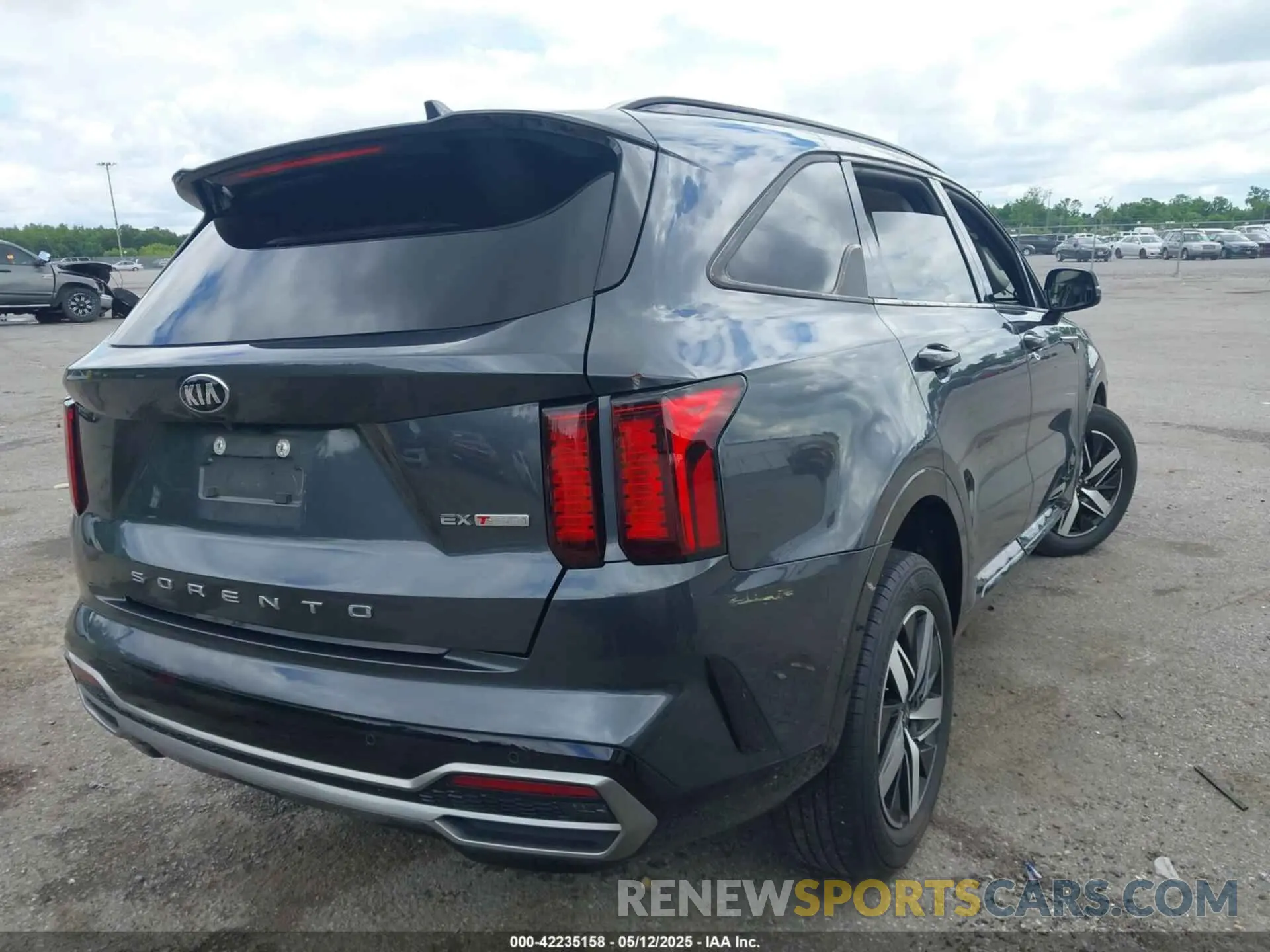 4 fotografías del automóvil dañado 5XYRH4LF4MG032974 KIA SORENTO 2021