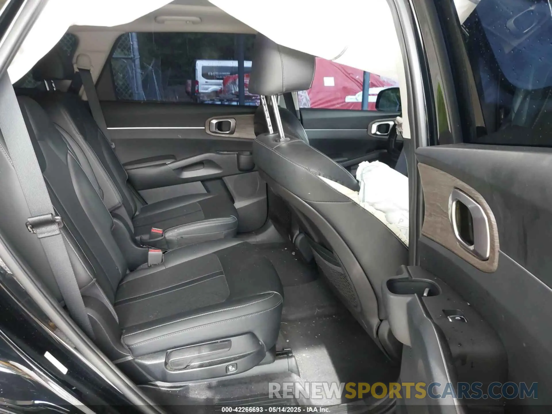 8 fotografías del automóvil dañado 5XYRH4LF8MG035053 KIA SORENTO 2021