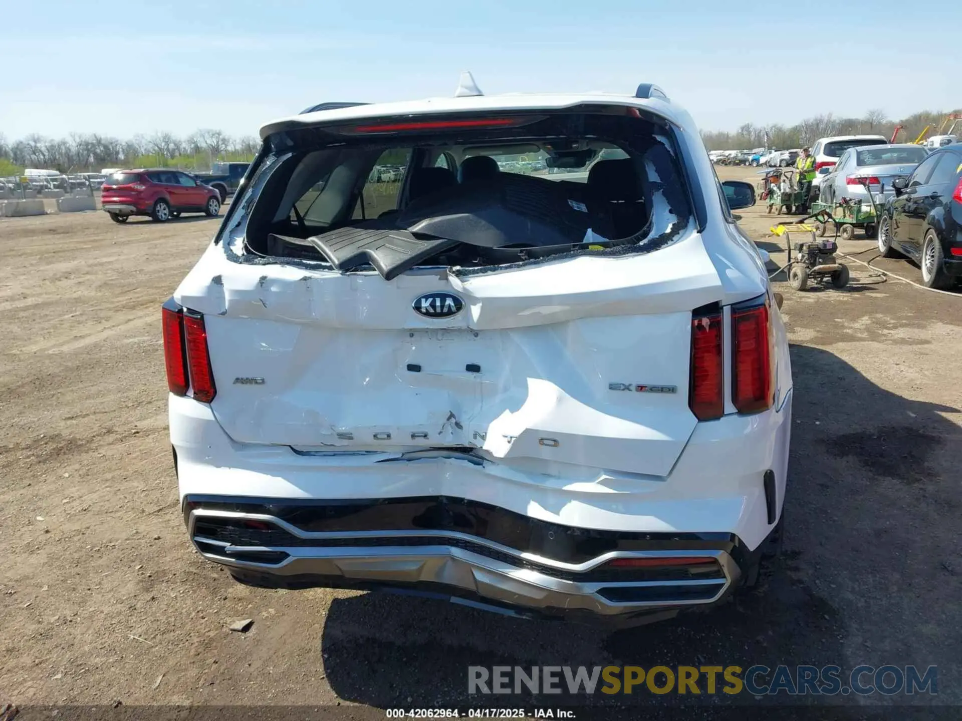 16 fotografías del automóvil dañado 5XYRHDLF7MG059909 KIA SORENTO 2021