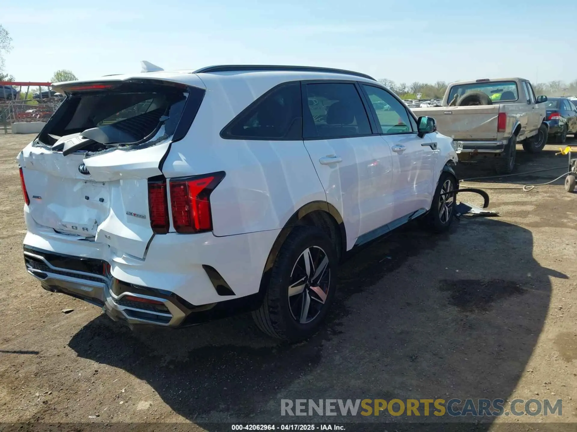4 fotografías del automóvil dañado 5XYRHDLF7MG059909 KIA SORENTO 2021