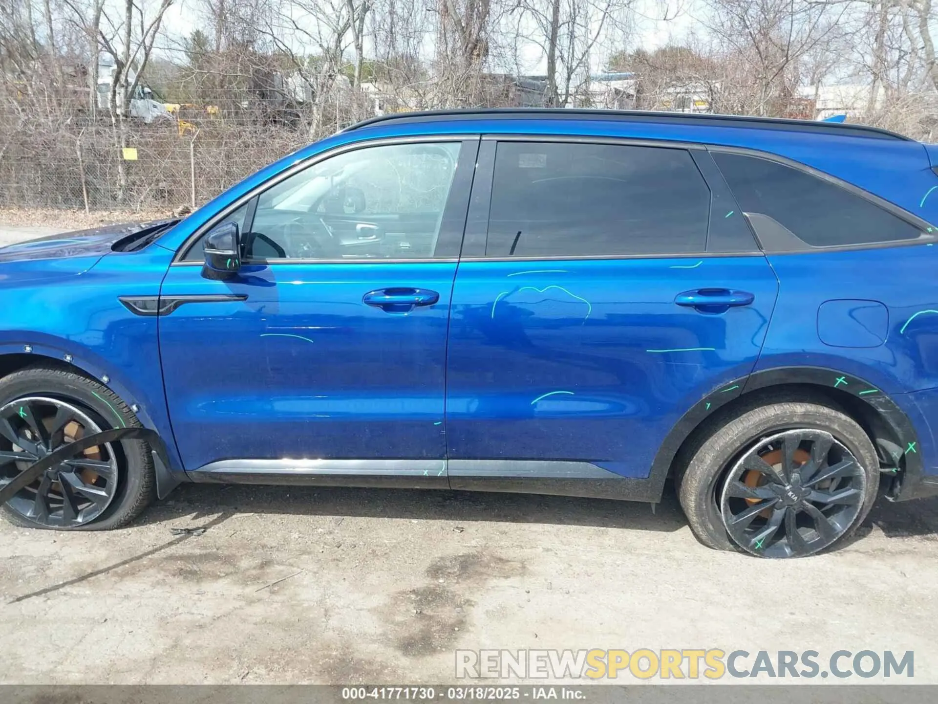 14 fotografías del automóvil dañado 5XYRK4LF1MG073547 KIA SORENTO 2021
