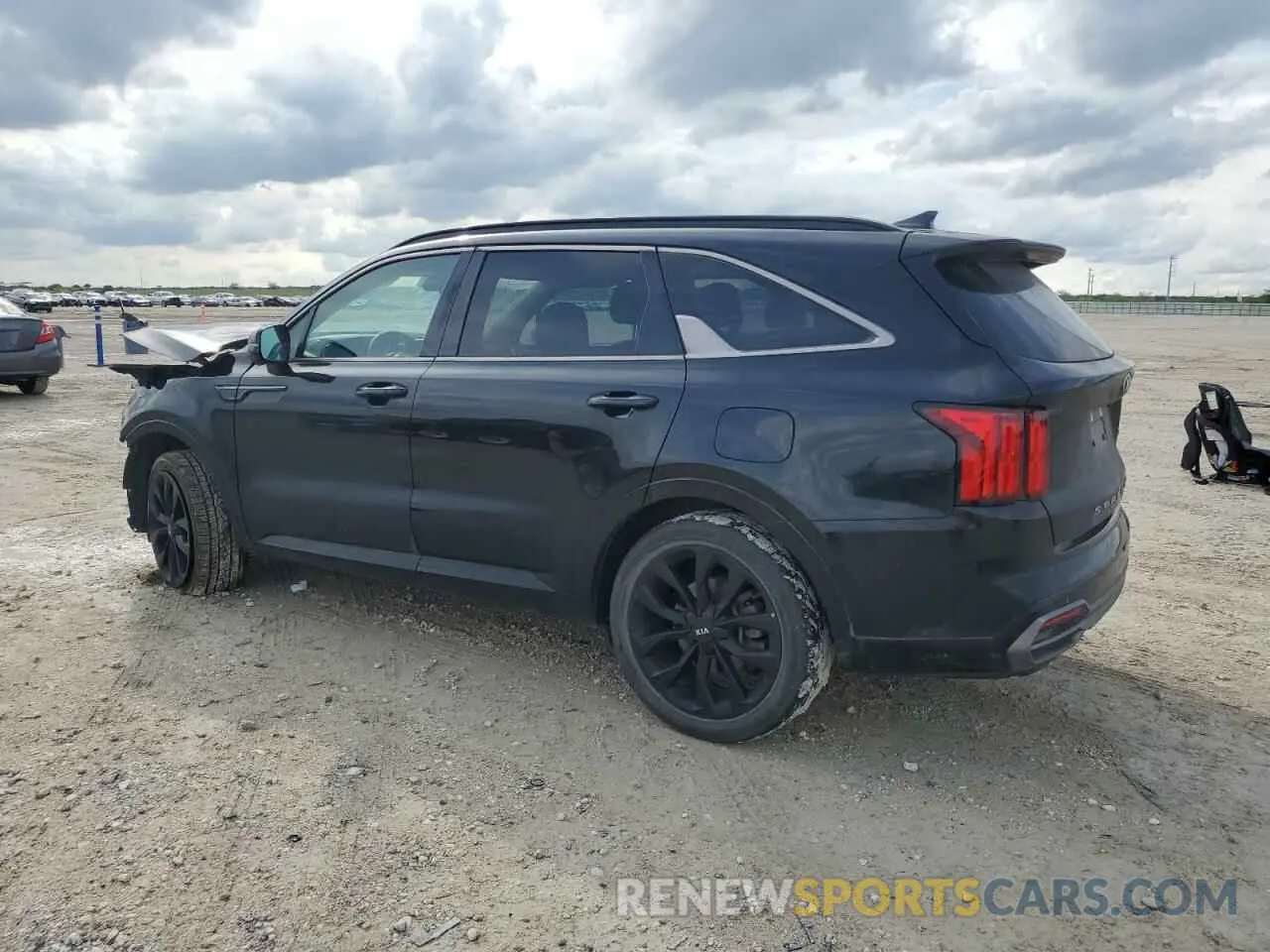 2 fotografías del automóvil dañado 5XYRK4LF2MG026897 KIA SORENTO 2021