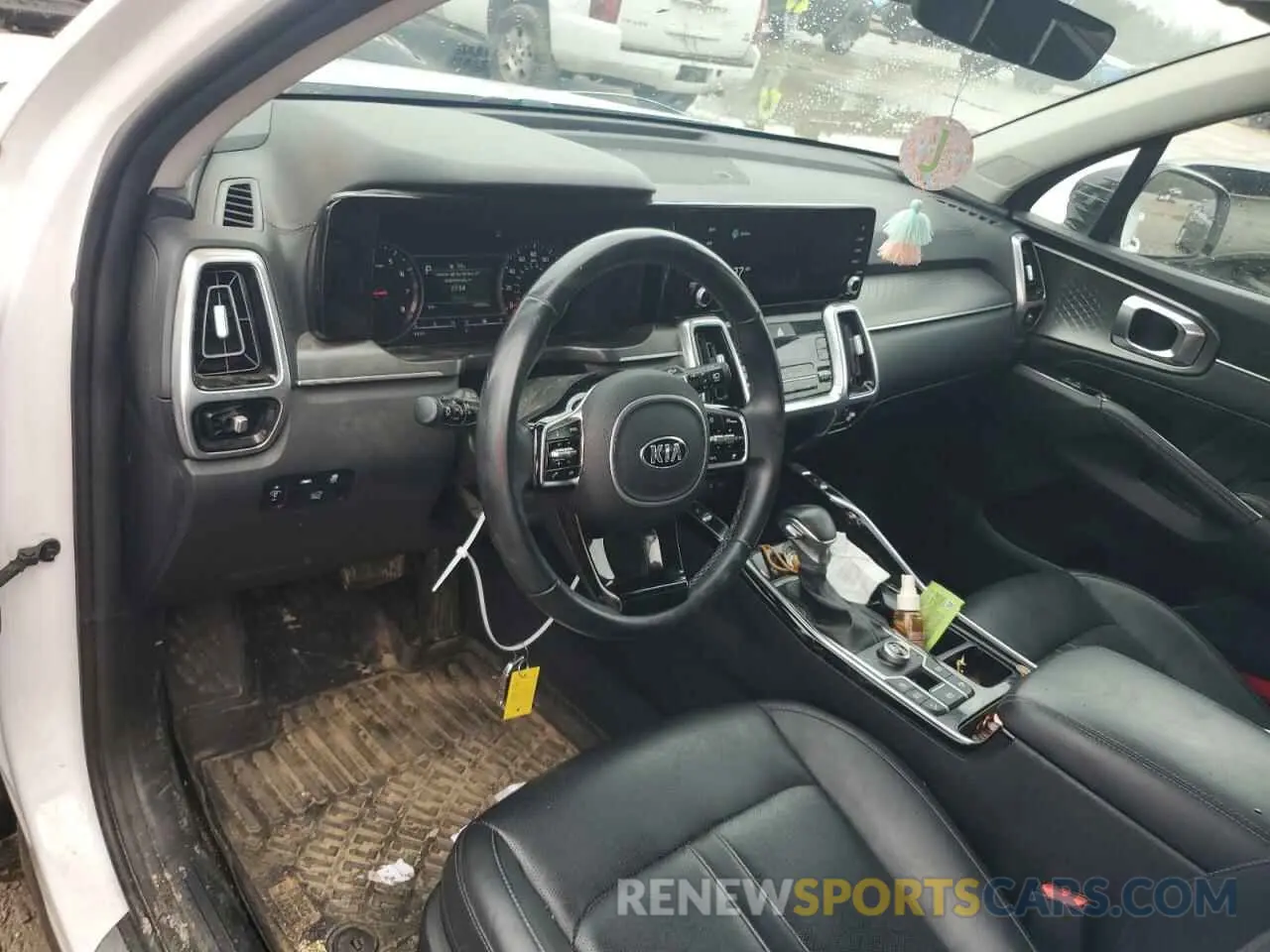 8 fotografías del automóvil dañado 5XYRK4LF5MG023668 KIA SORENTO 2021