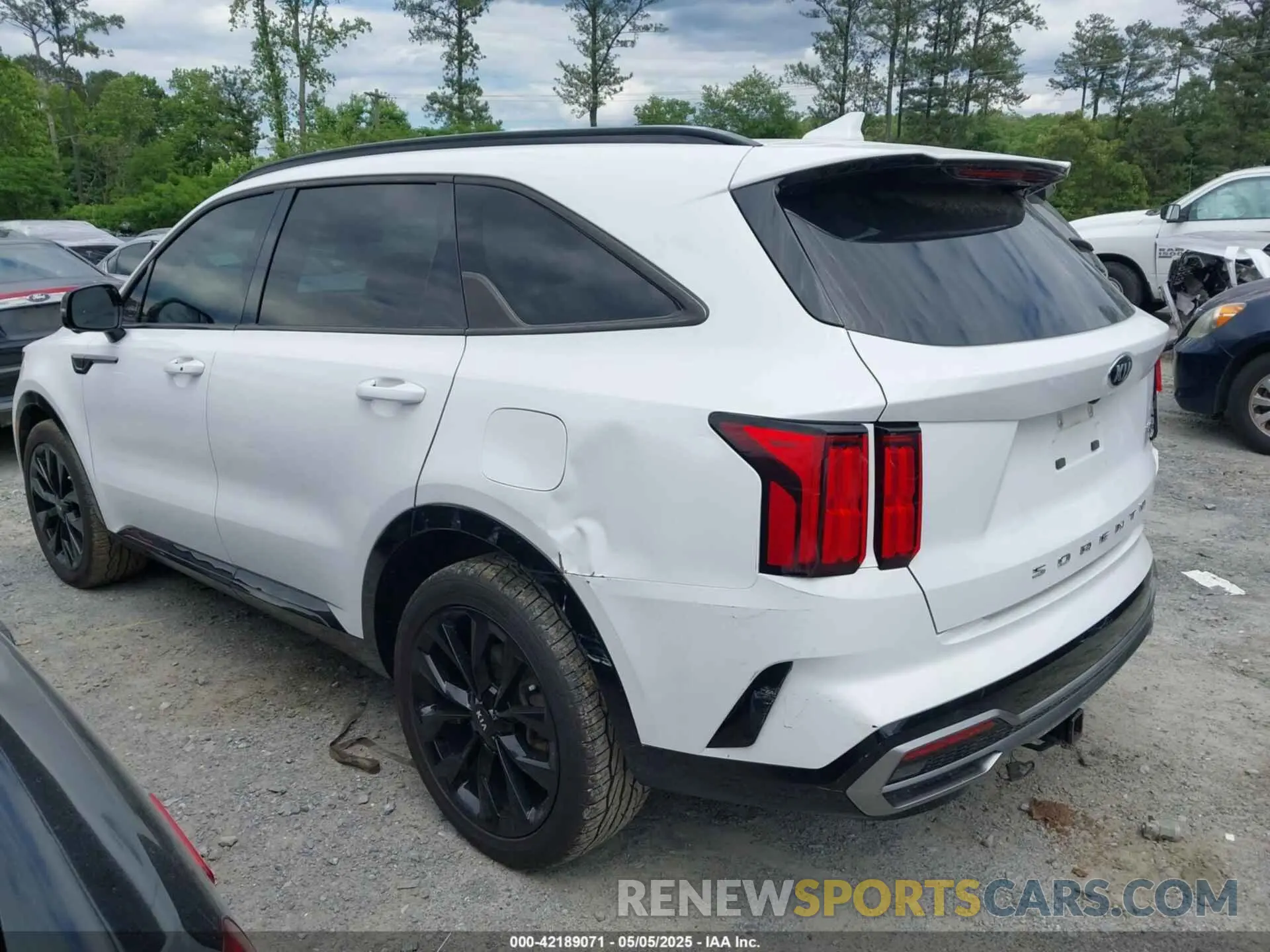 3 fotografías del automóvil dañado 5XYRK4LF9MG068631 KIA SORENTO 2021