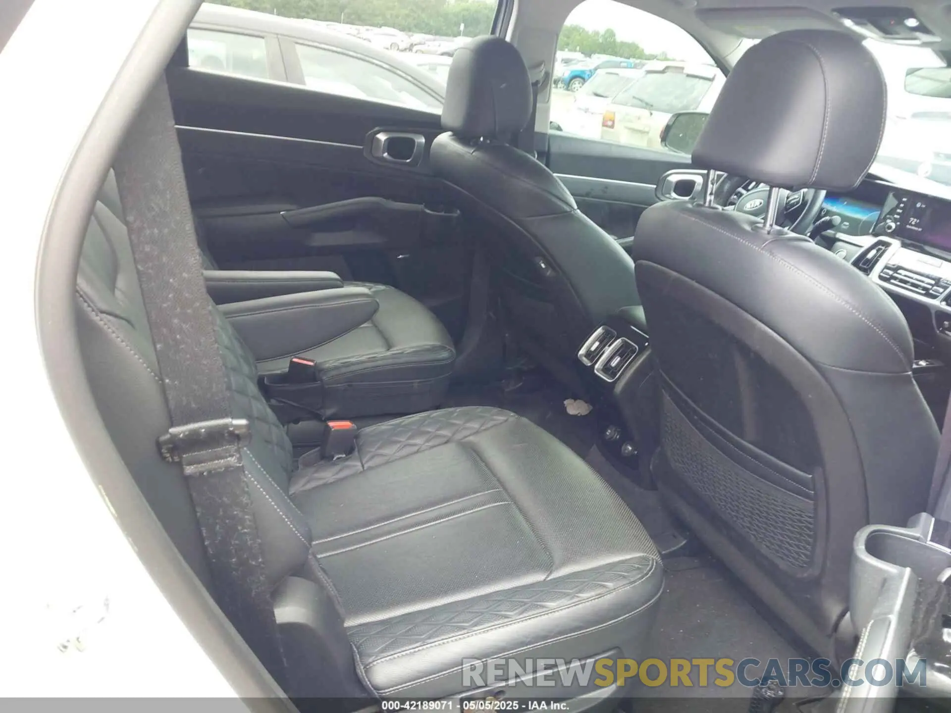 8 fotografías del automóvil dañado 5XYRK4LF9MG068631 KIA SORENTO 2021