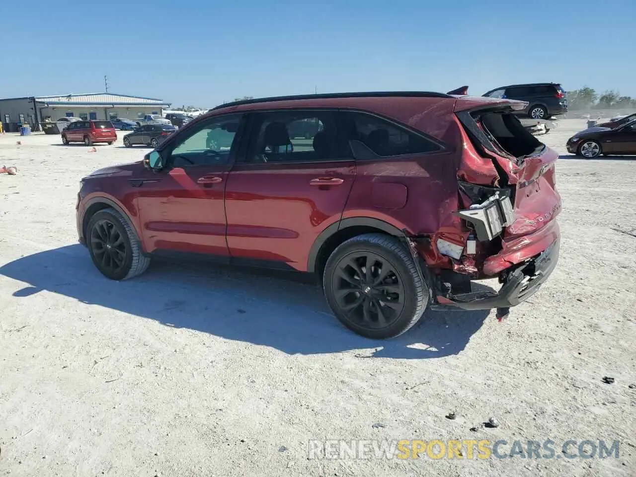 2 fotografías del automóvil dañado 5XYRK4LFXMG052843 KIA SORENTO 2021