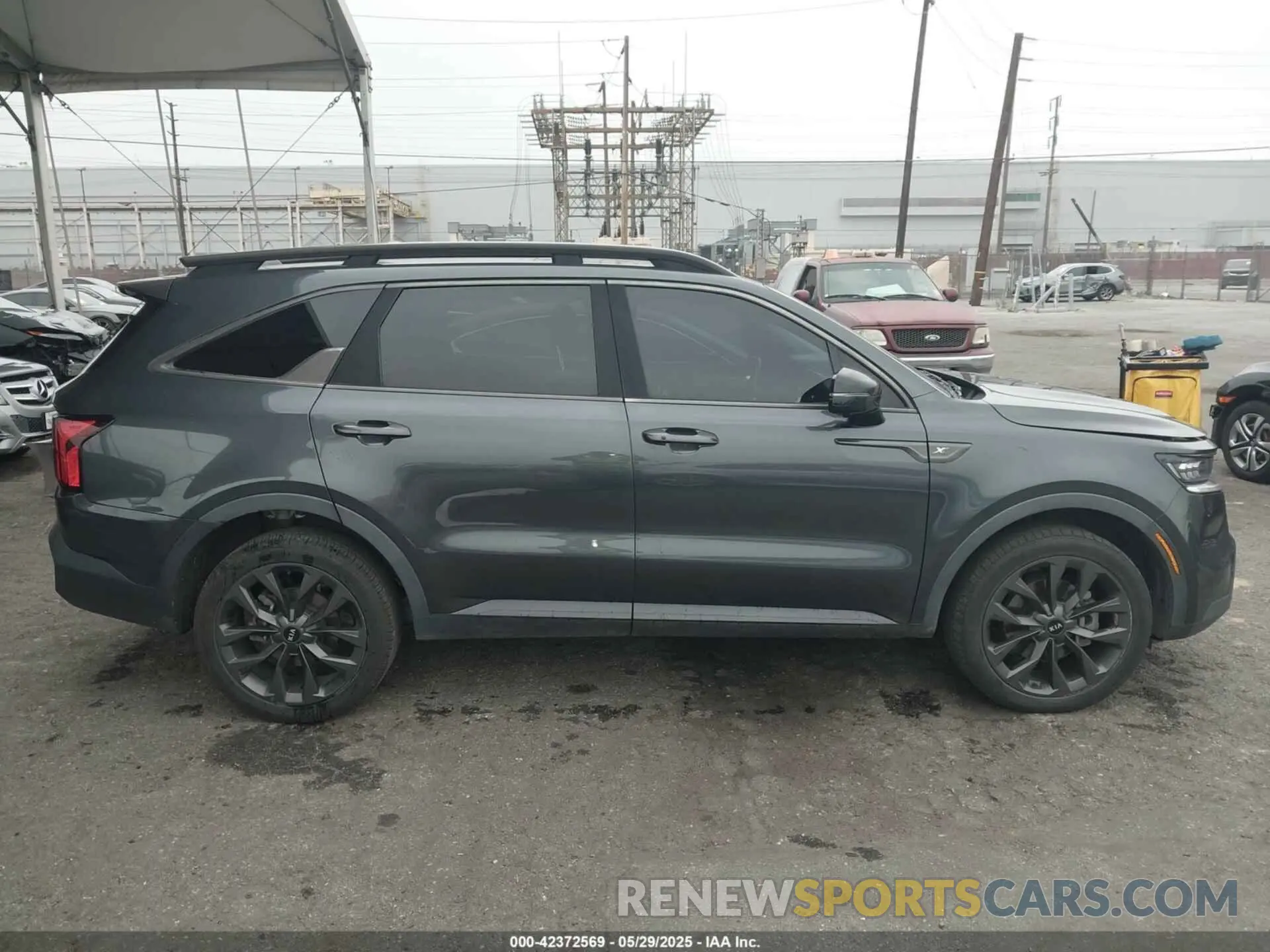 13 fotografías del automóvil dañado 5XYRKDLF7MG016494 KIA SORENTO 2021