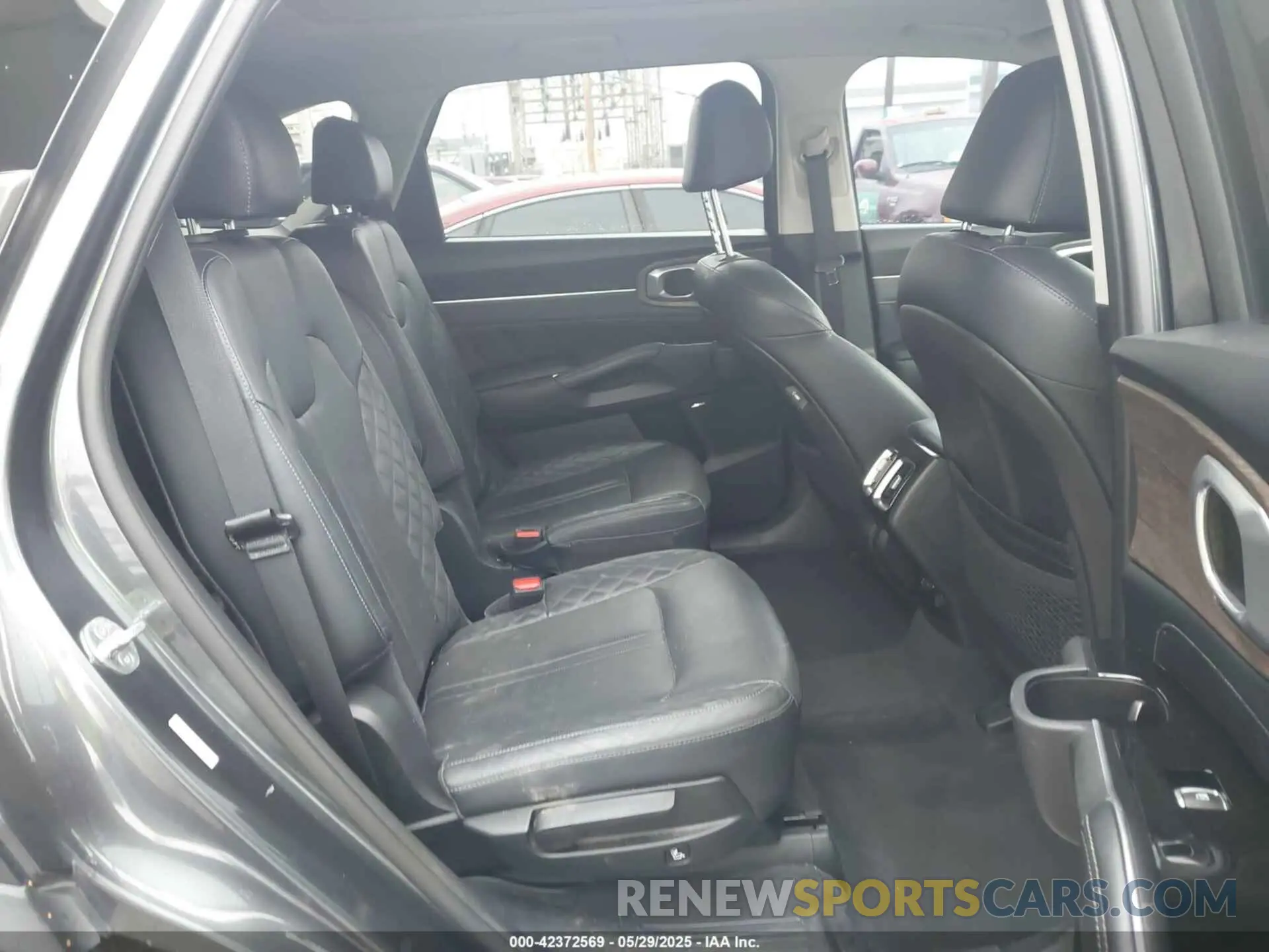 8 fotografías del automóvil dañado 5XYRKDLF7MG016494 KIA SORENTO 2021