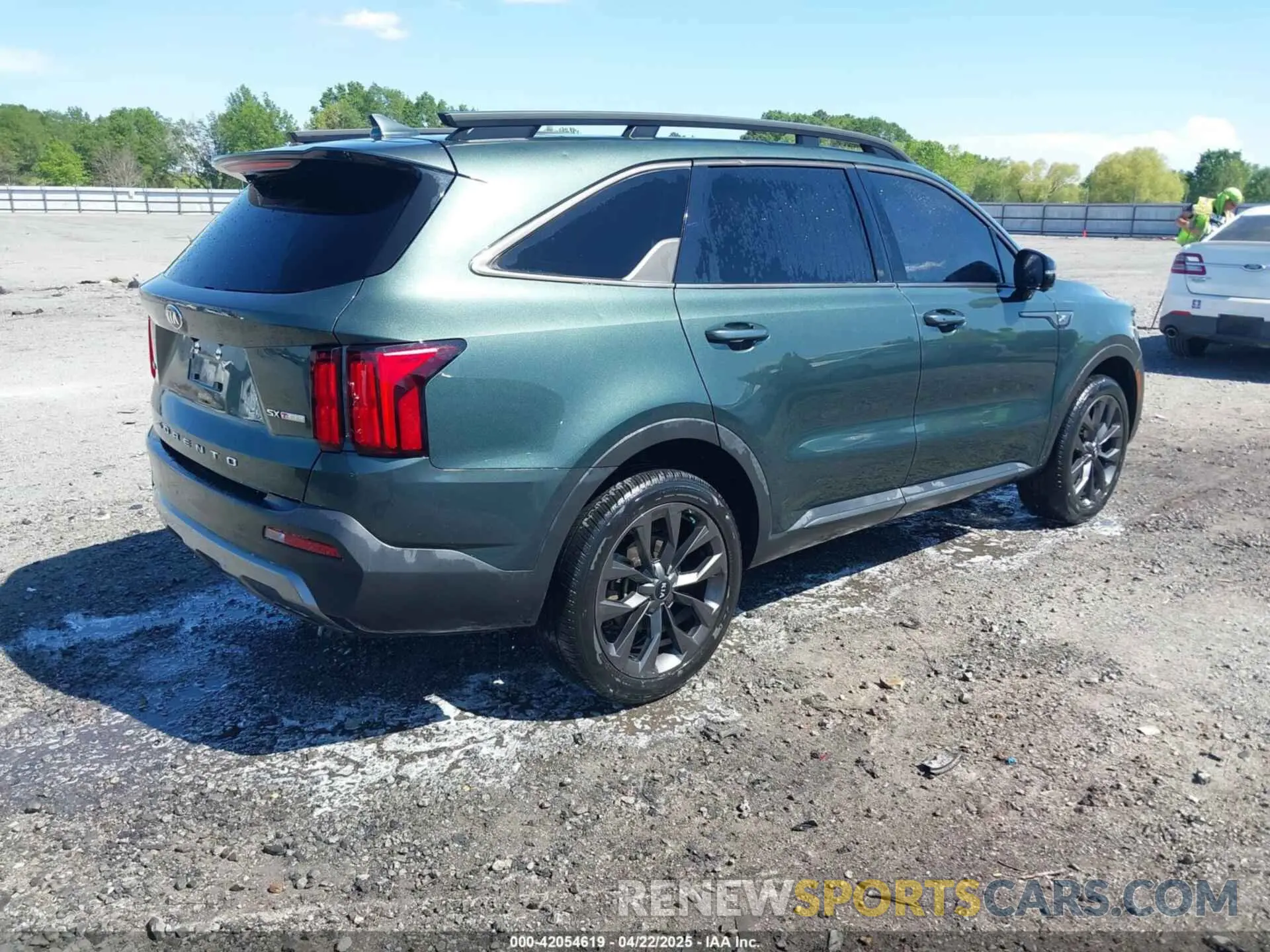 4 fotografías del automóvil dañado 5XYRKDLF9MG022684 KIA SORENTO 2021