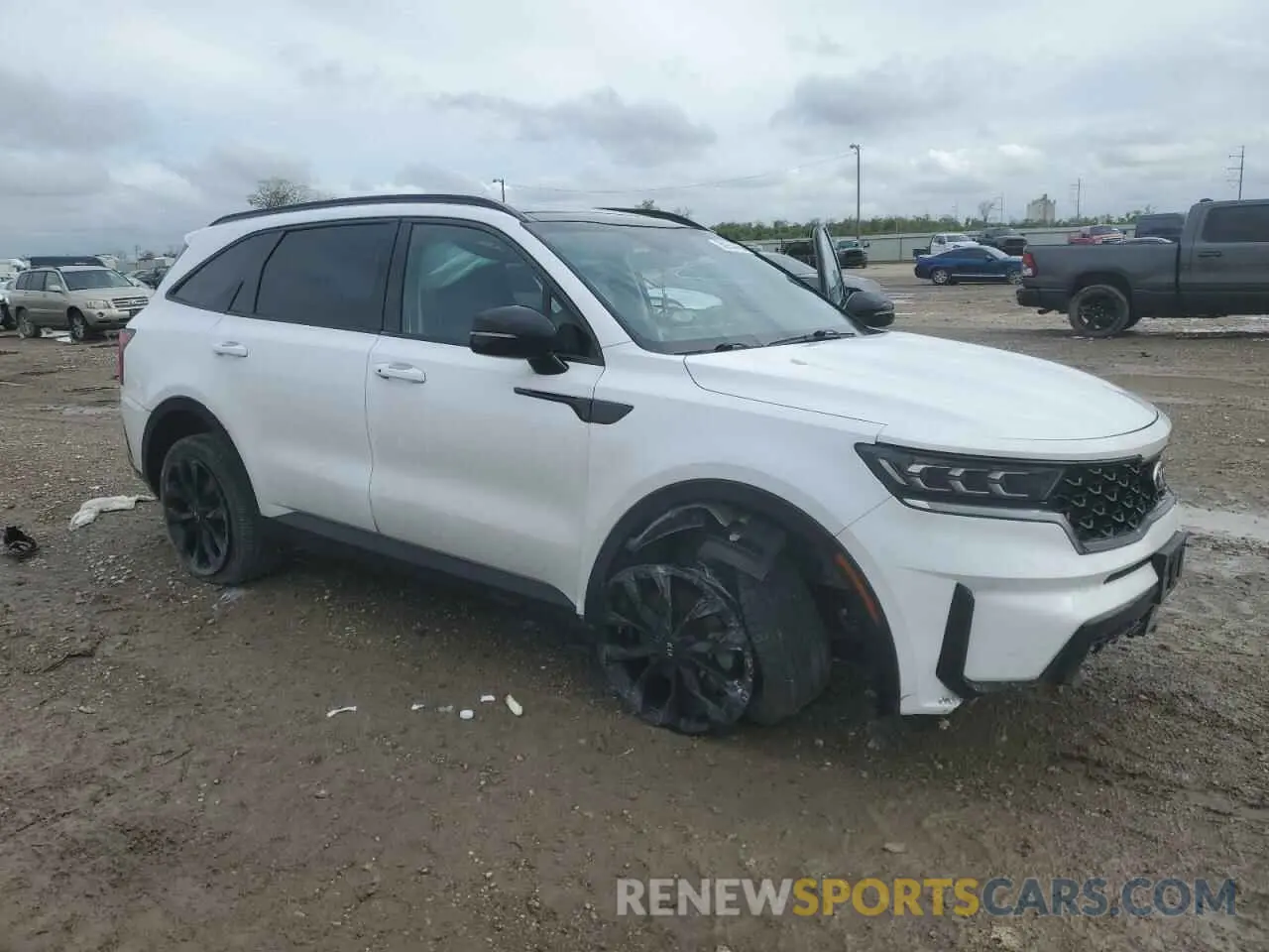4 fotografías del automóvil dañado 5XYRKDLFXMG009863 KIA SORENTO 2021