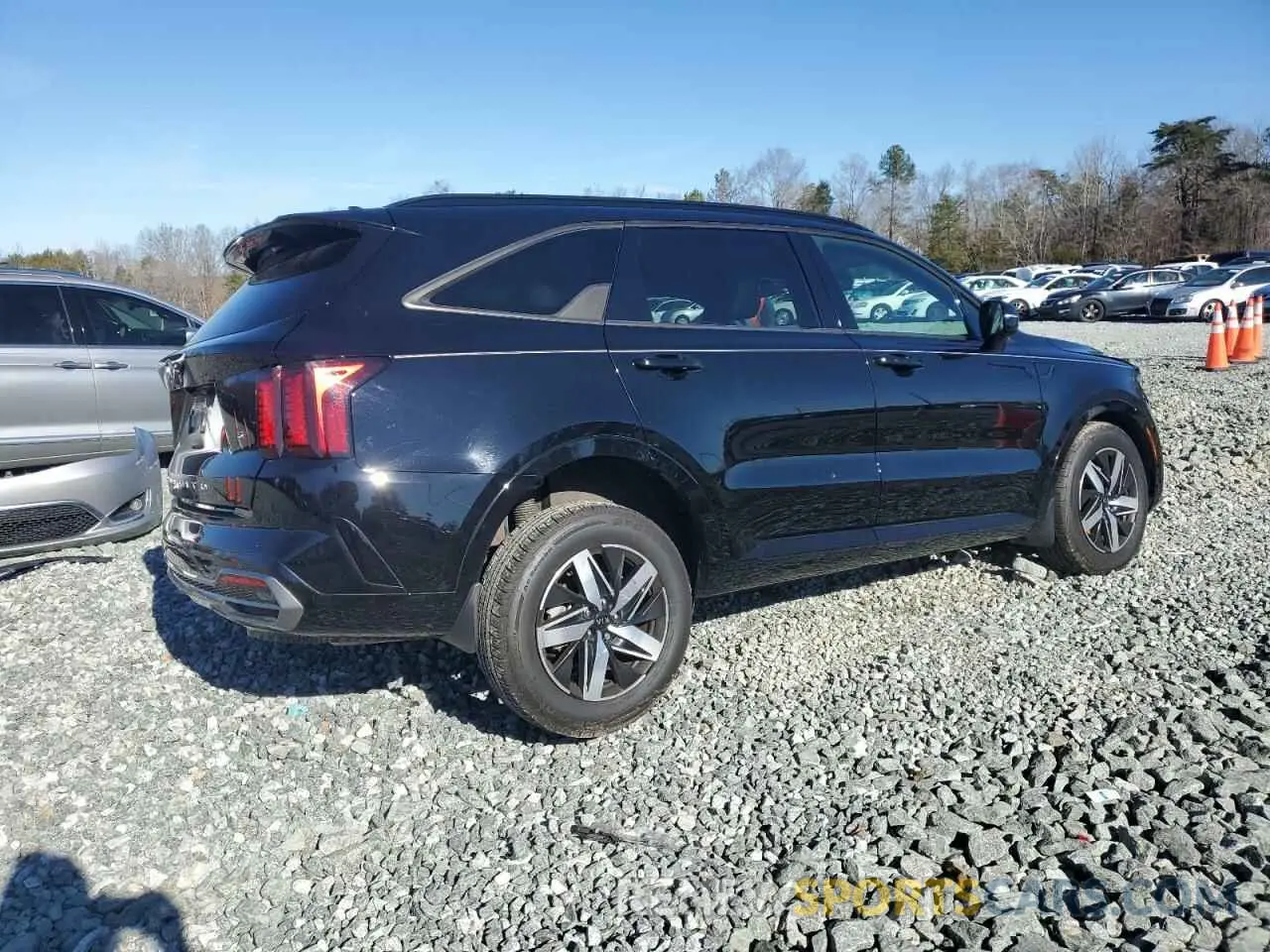 3 fotografías del automóvil dañado 5XYRL4LC0MG039120 KIA SORENTO 2021