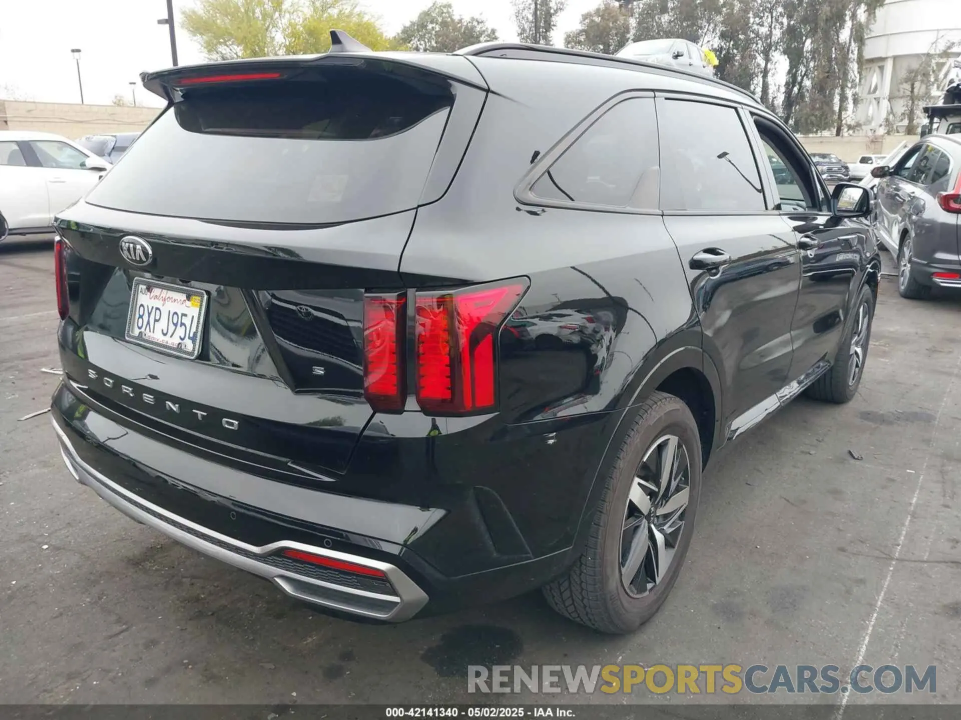 4 fotografías del automóvil dañado 5XYRL4LC1MG066939 KIA SORENTO 2021