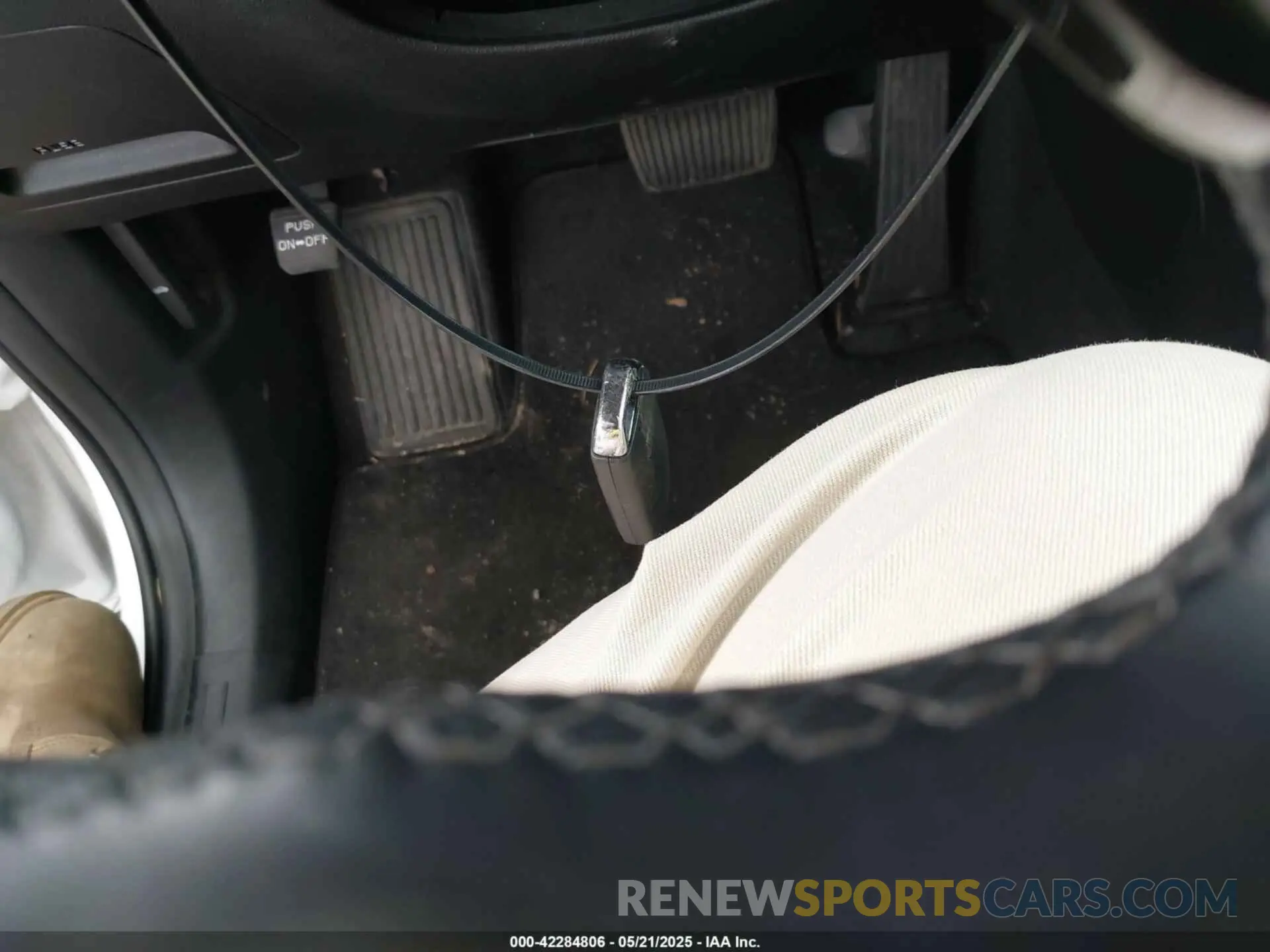 11 fotografías del automóvil dañado 5XYRL4LCXMG009736 KIA SORENTO 2021