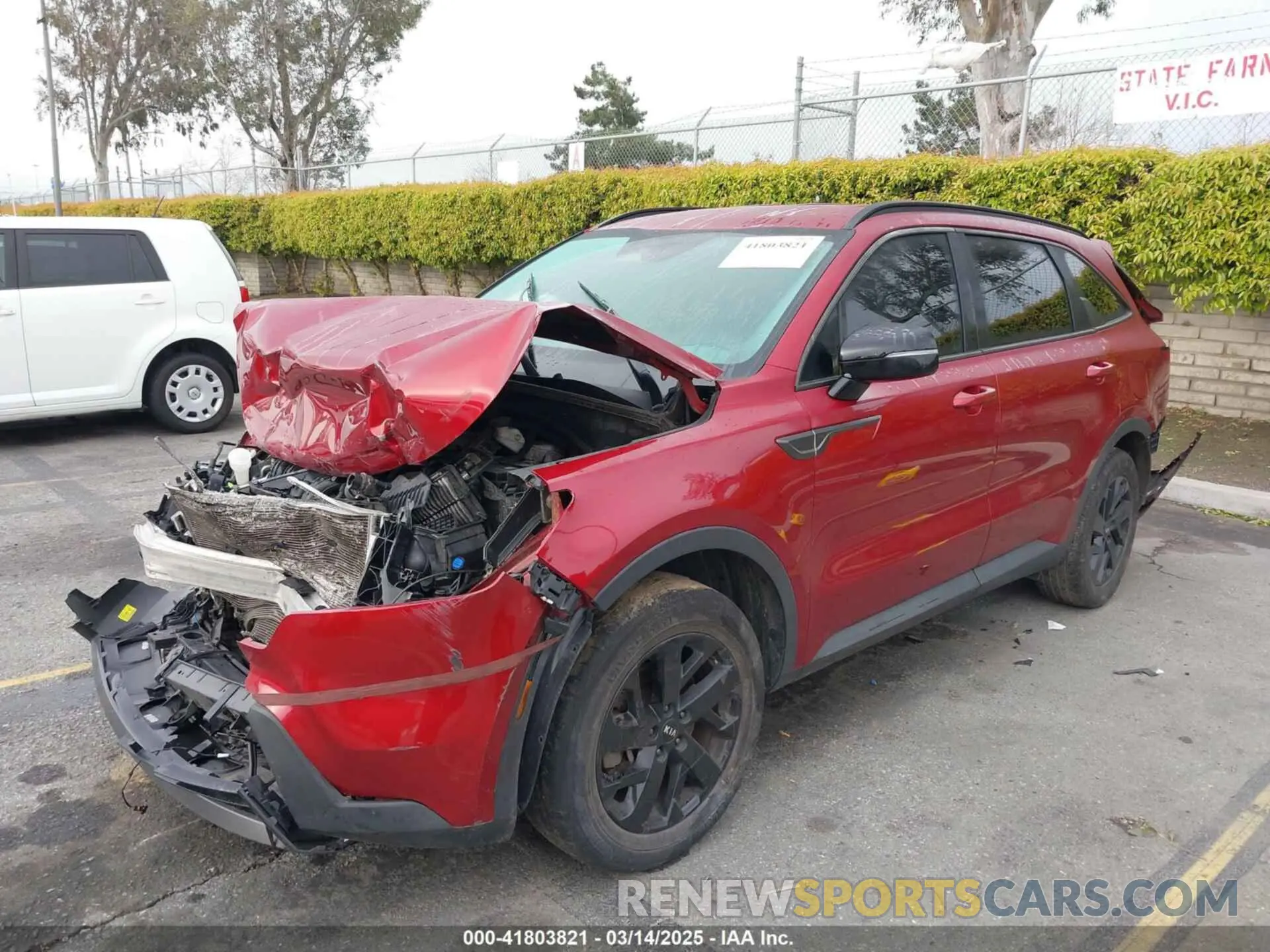 2 fotografías del automóvil dañado 5XYRLDLC2MG005454 KIA SORENTO 2021