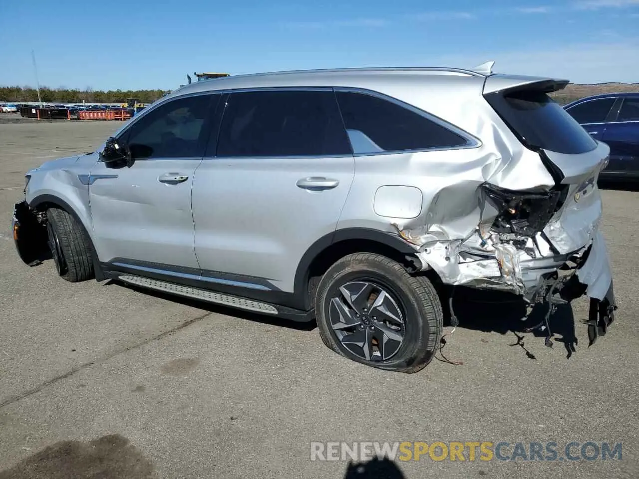 2 fotografías del automóvil dañado KNDRH4LG0M5033315 KIA SORENTO 2021