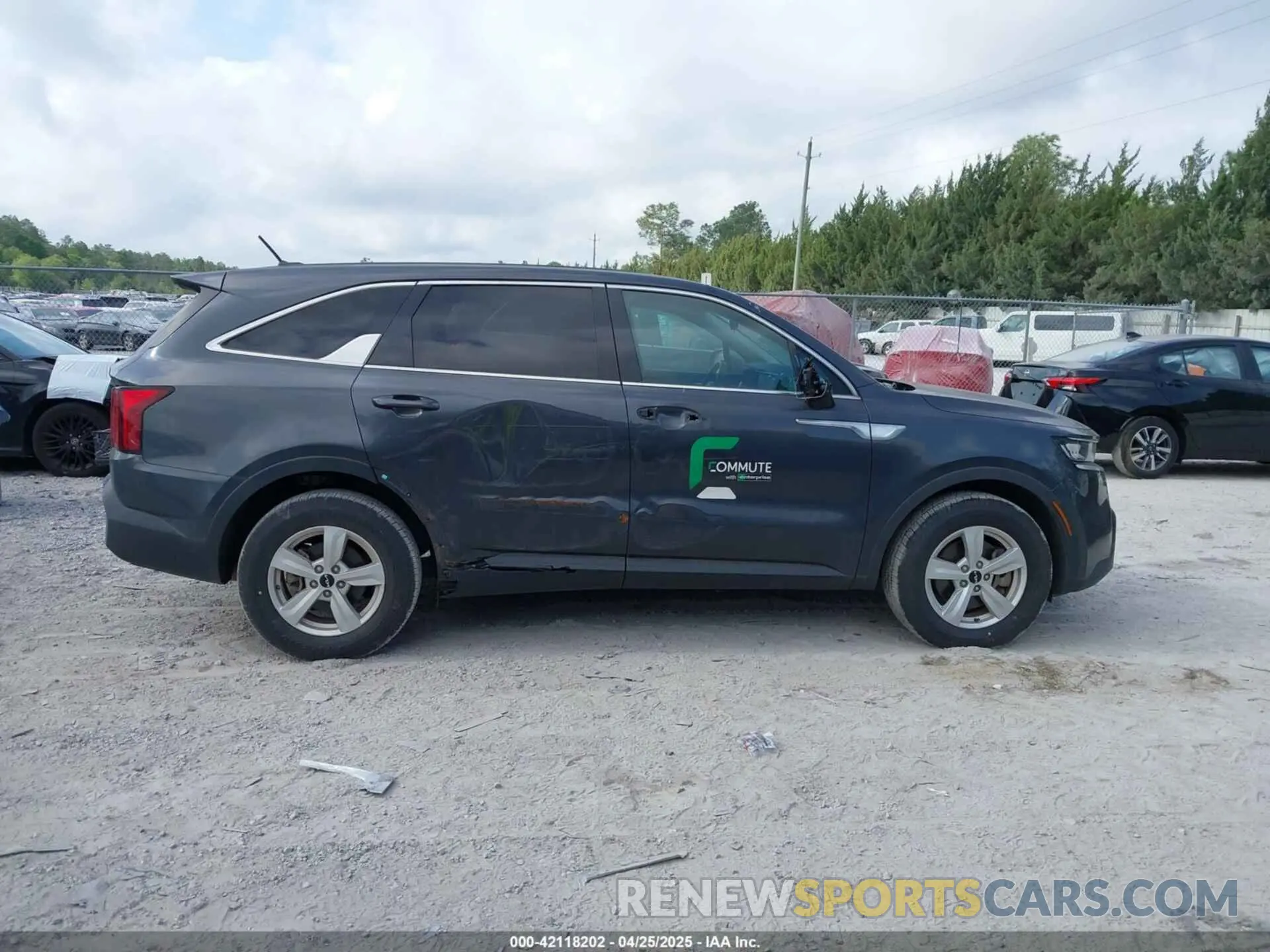 13 fotografías del automóvil dañado 5XYRG4LC0NG103985 KIA SORENTO 2022