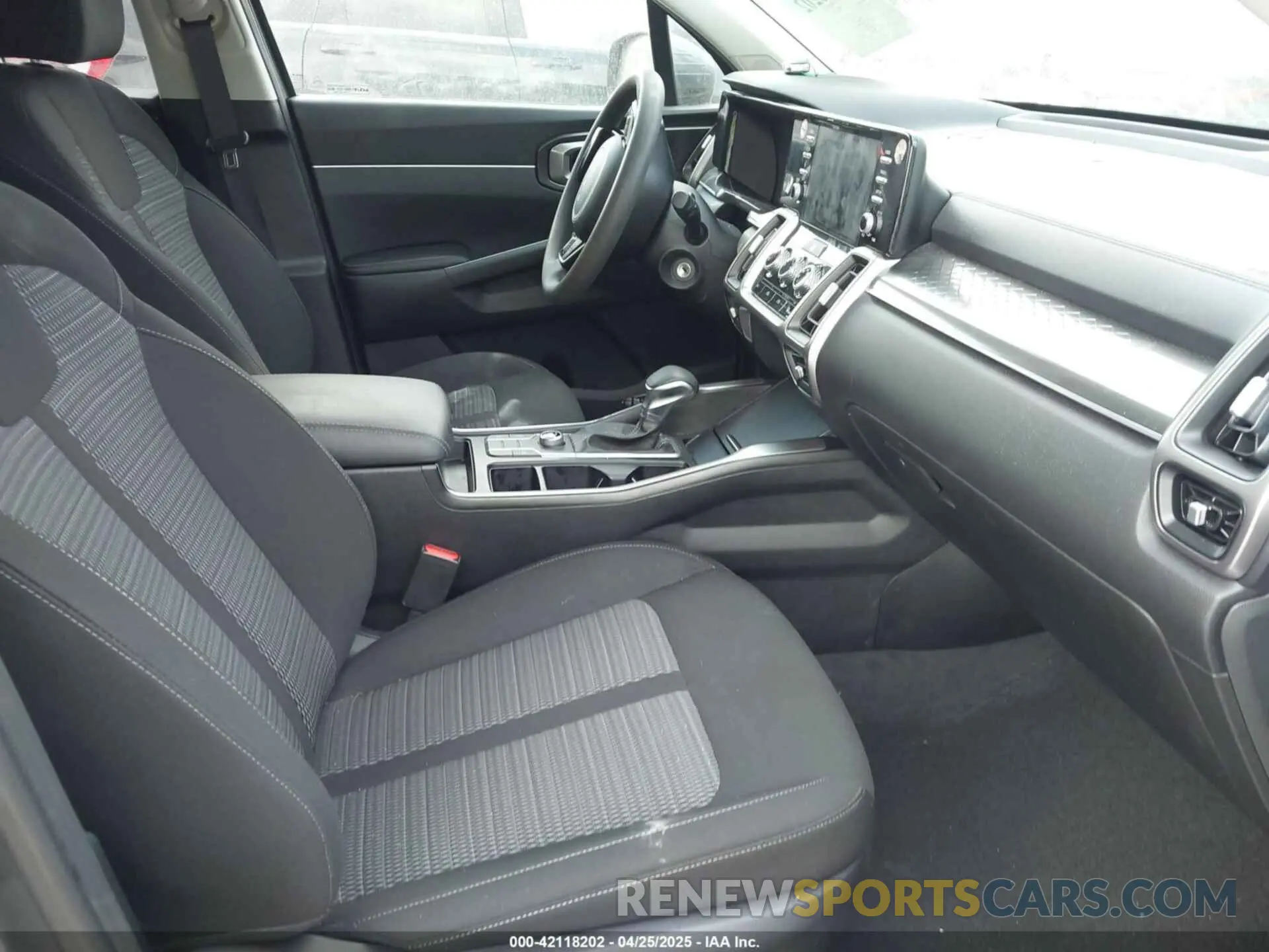 5 fotografías del automóvil dañado 5XYRG4LC0NG103985 KIA SORENTO 2022