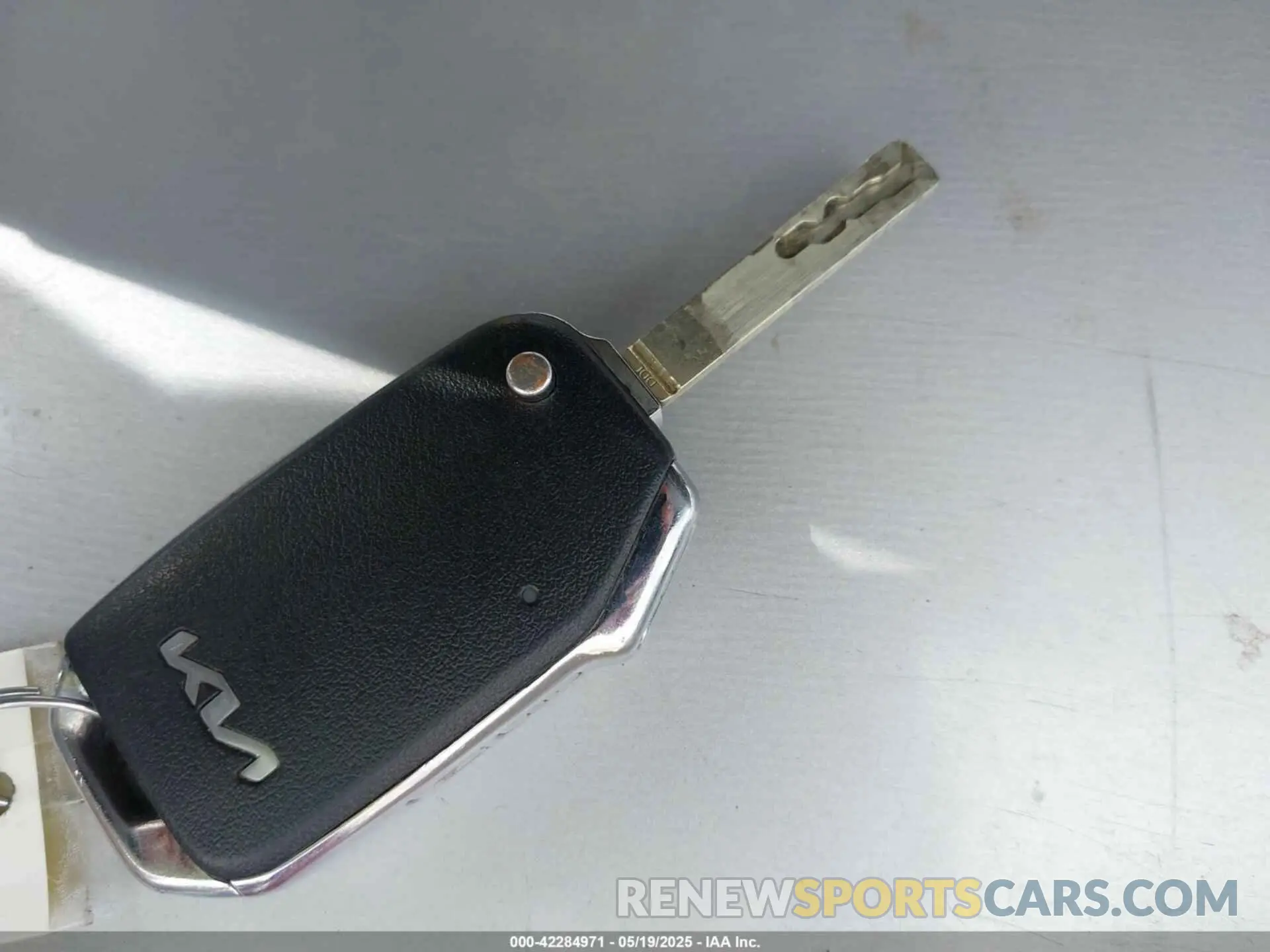 11 fotografías del automóvil dañado 5XYRG4LC1NG106233 KIA SORENTO 2022