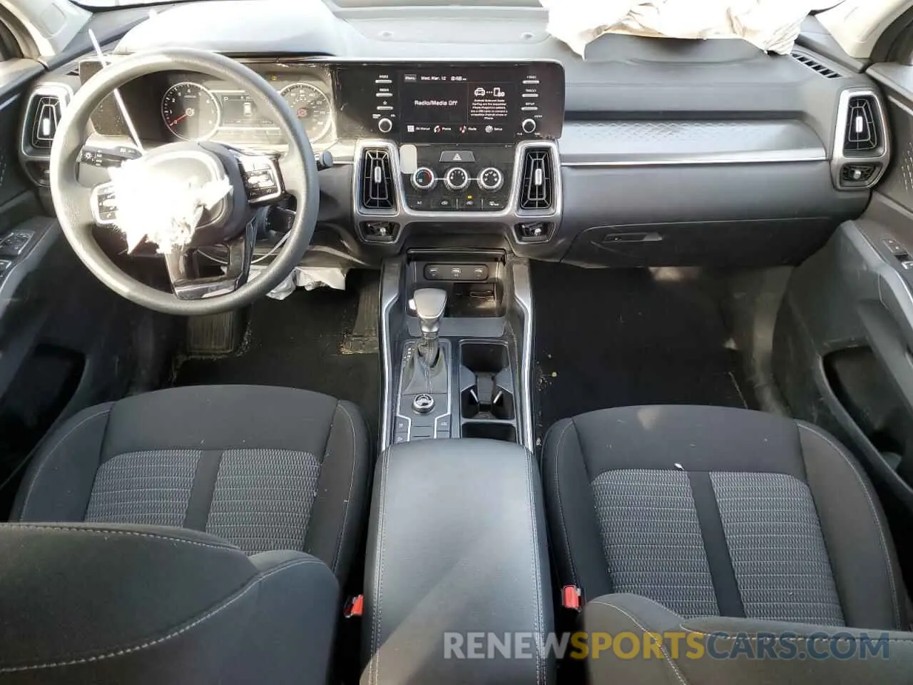 8 fotografías del automóvil dañado 5XYRG4LC6NG132519 KIA SORENTO 2022