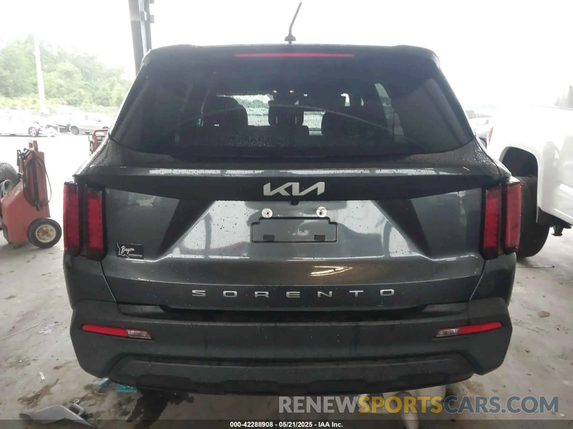 16 fotografías del automóvil dañado 5XYRG4LC9NG076804 KIA SORENTO 2022