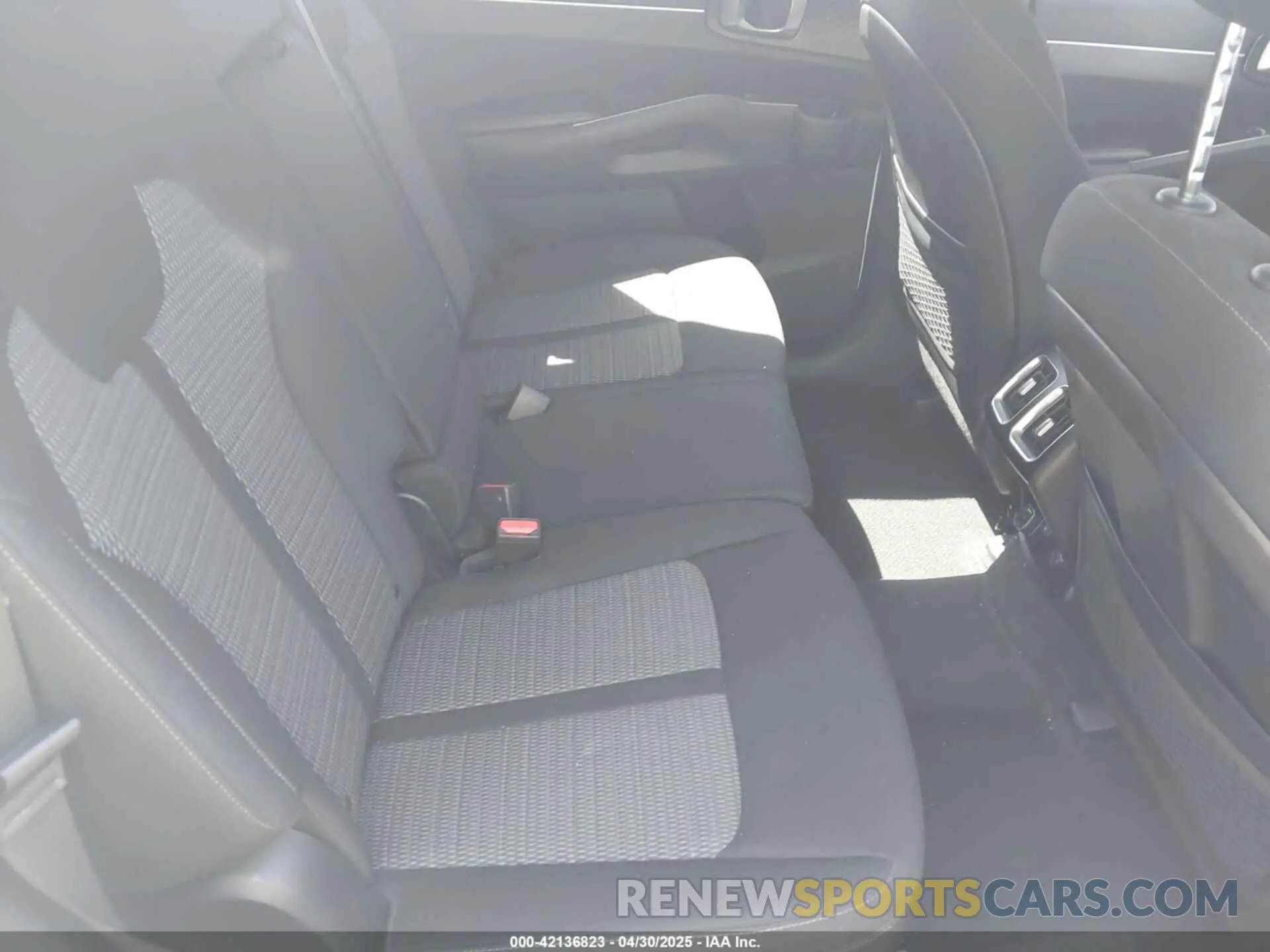 8 fotografías del automóvil dañado 5XYRG4LC9NG088726 KIA SORENTO 2022
