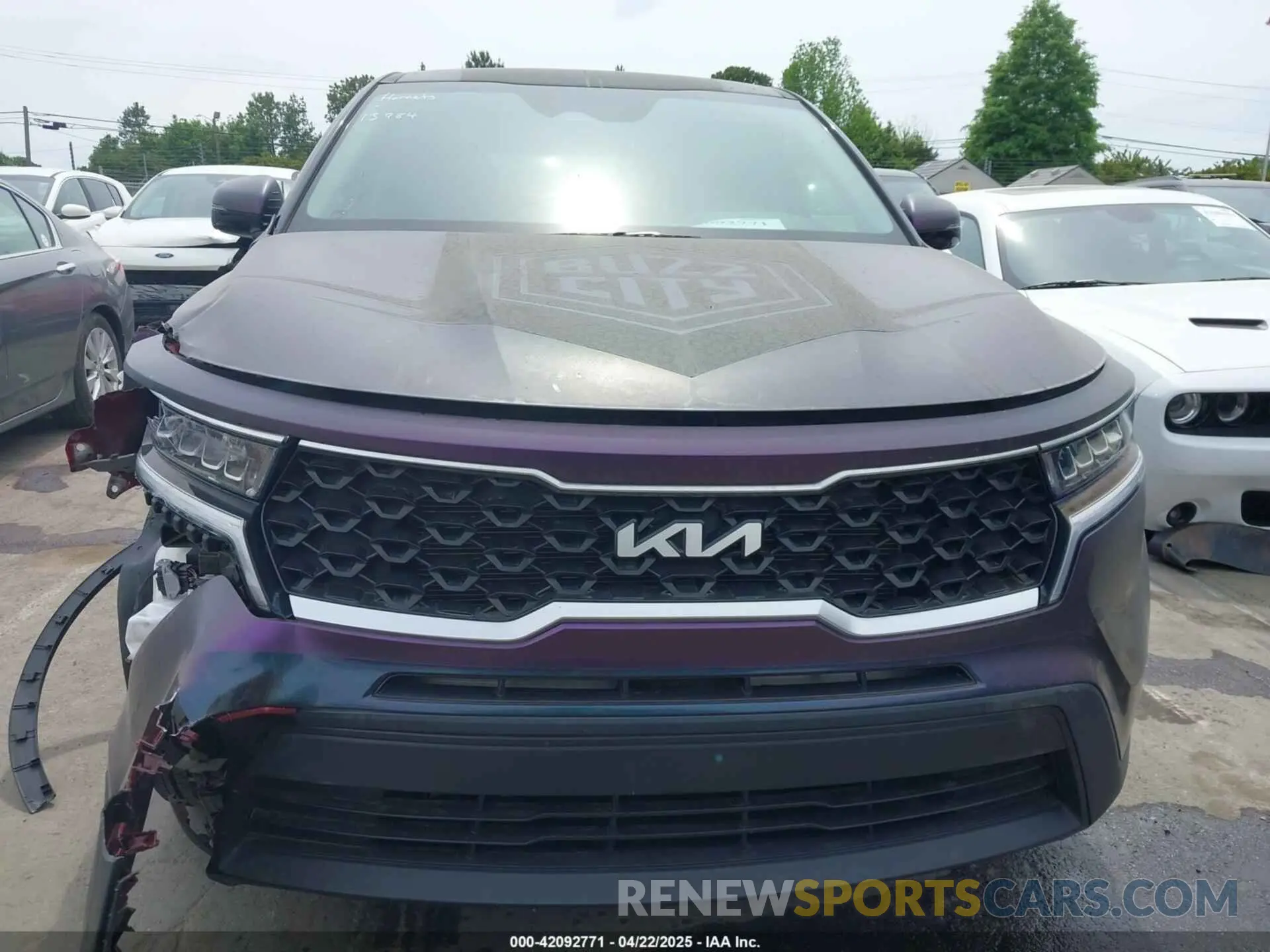 12 fotografías del automóvil dañado 5XYRG4LC9NG091772 KIA SORENTO 2022