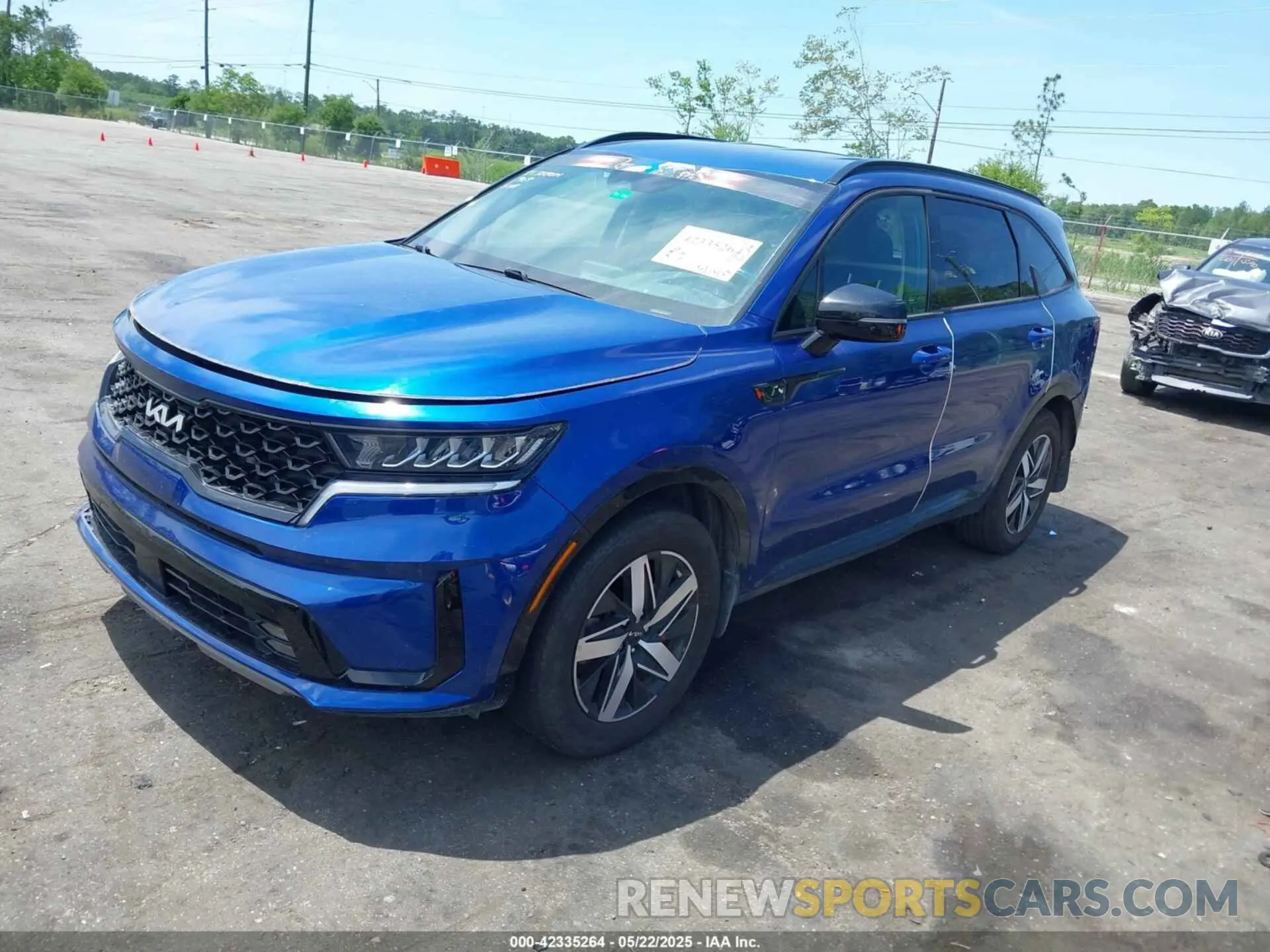 2 fotografías del automóvil dañado 5XYRH4LF2NG157148 KIA SORENTO 2022