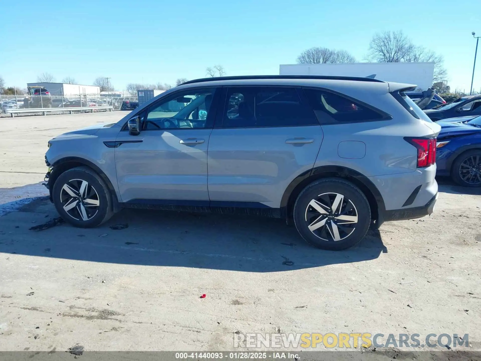 15 fotografías del automóvil dañado 5XYRH4LF4NG125091 KIA SORENTO 2022