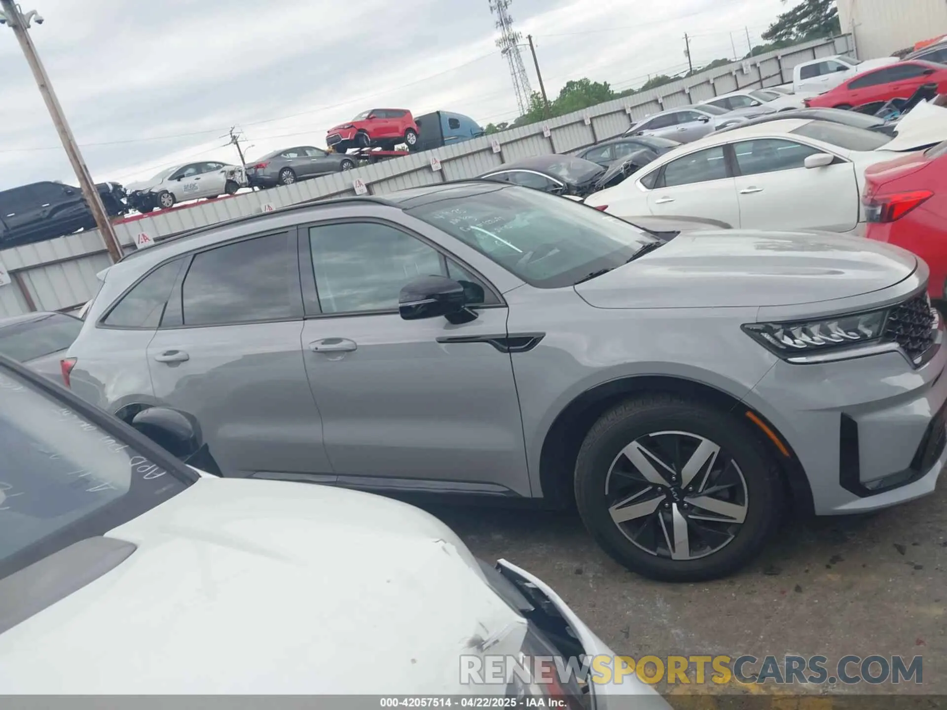 13 fotografías del automóvil dañado 5XYRH4LF7NG132472 KIA SORENTO 2022