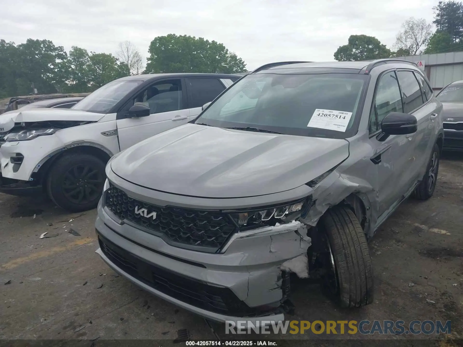 2 fotografías del automóvil dañado 5XYRH4LF7NG132472 KIA SORENTO 2022