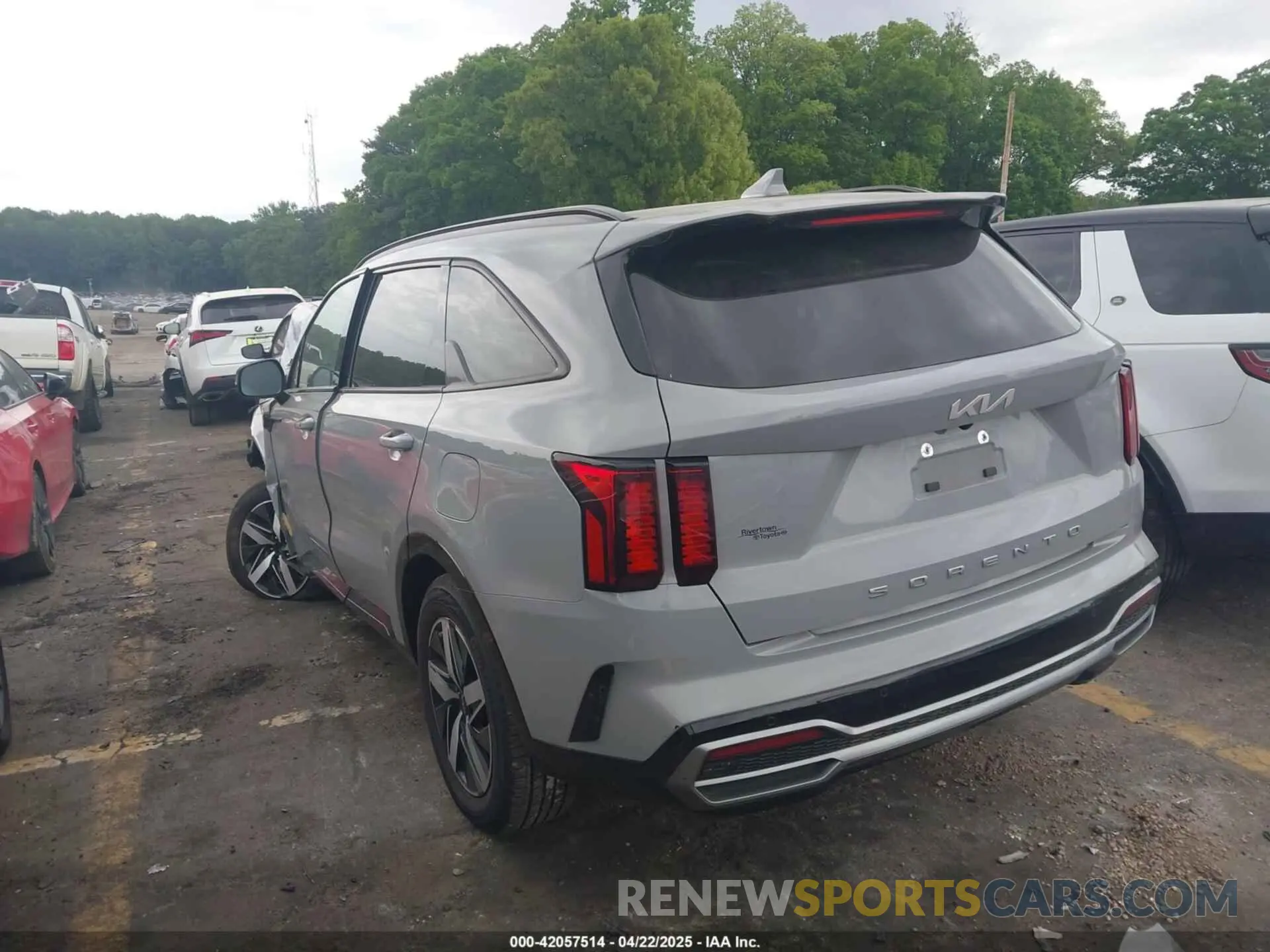 3 fotografías del automóvil dañado 5XYRH4LF7NG132472 KIA SORENTO 2022