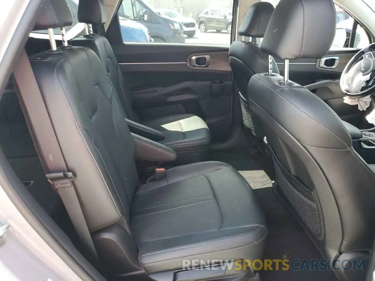 11 fotografías del automóvil dañado 5XYRH4LF8NG123537 KIA SORENTO 2022