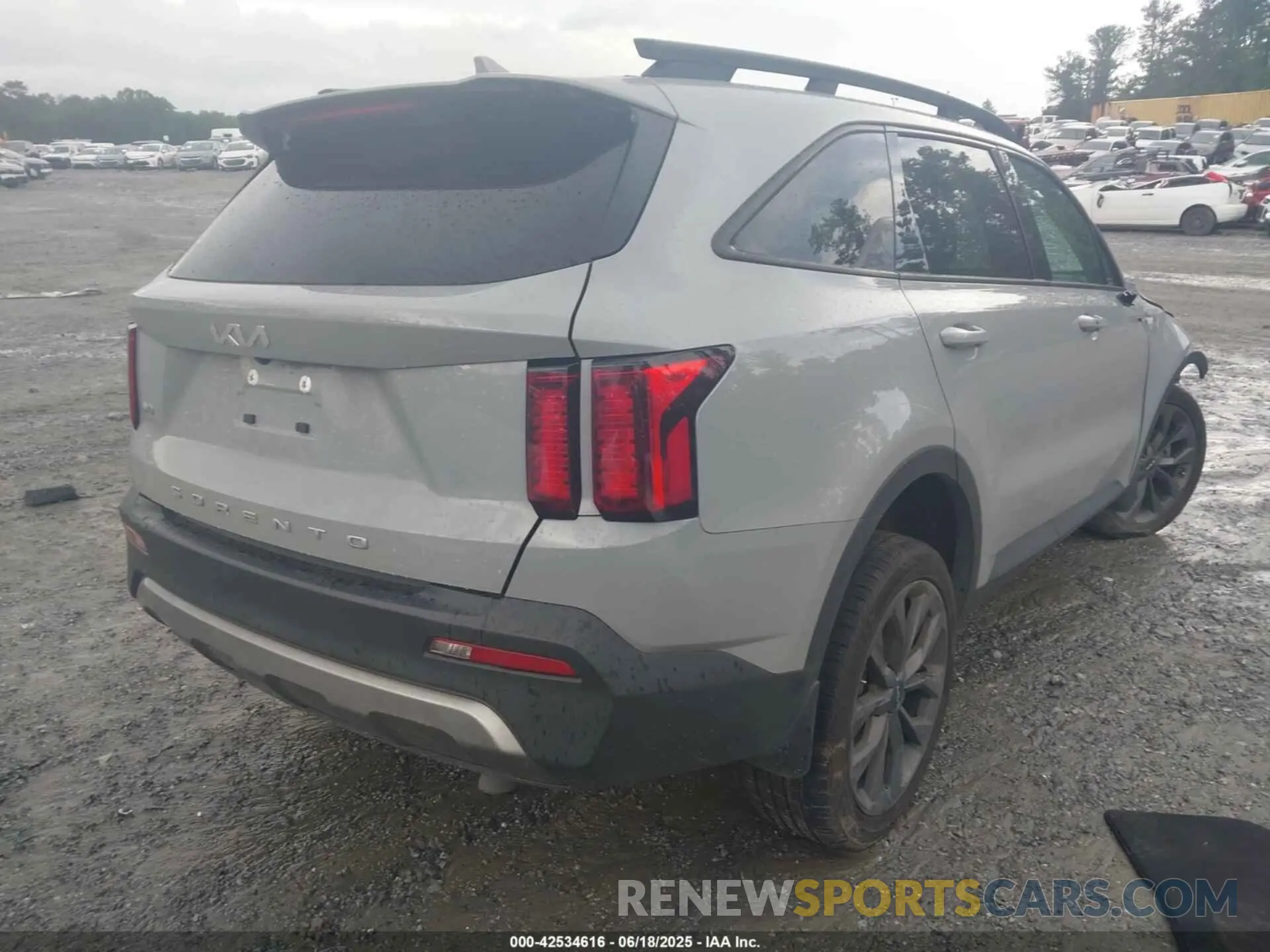 4 fotografías del automóvil dañado 5XYRHDLF3NG133649 KIA SORENTO 2022