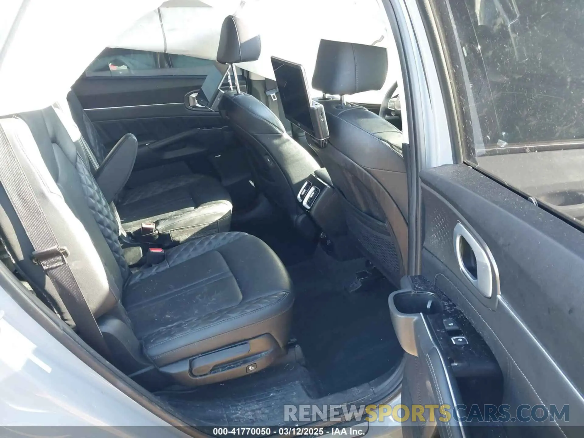 8 fotografías del automóvil dañado 5XYRK4LF1NG106743 KIA SORENTO 2022