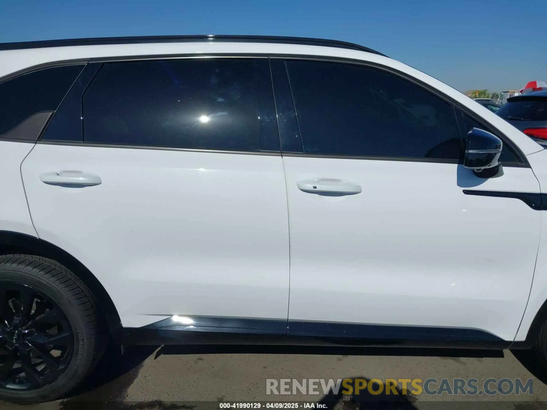 13 fotografías del automóvil dañado 5XYRK4LF2NG135832 KIA SORENTO 2022