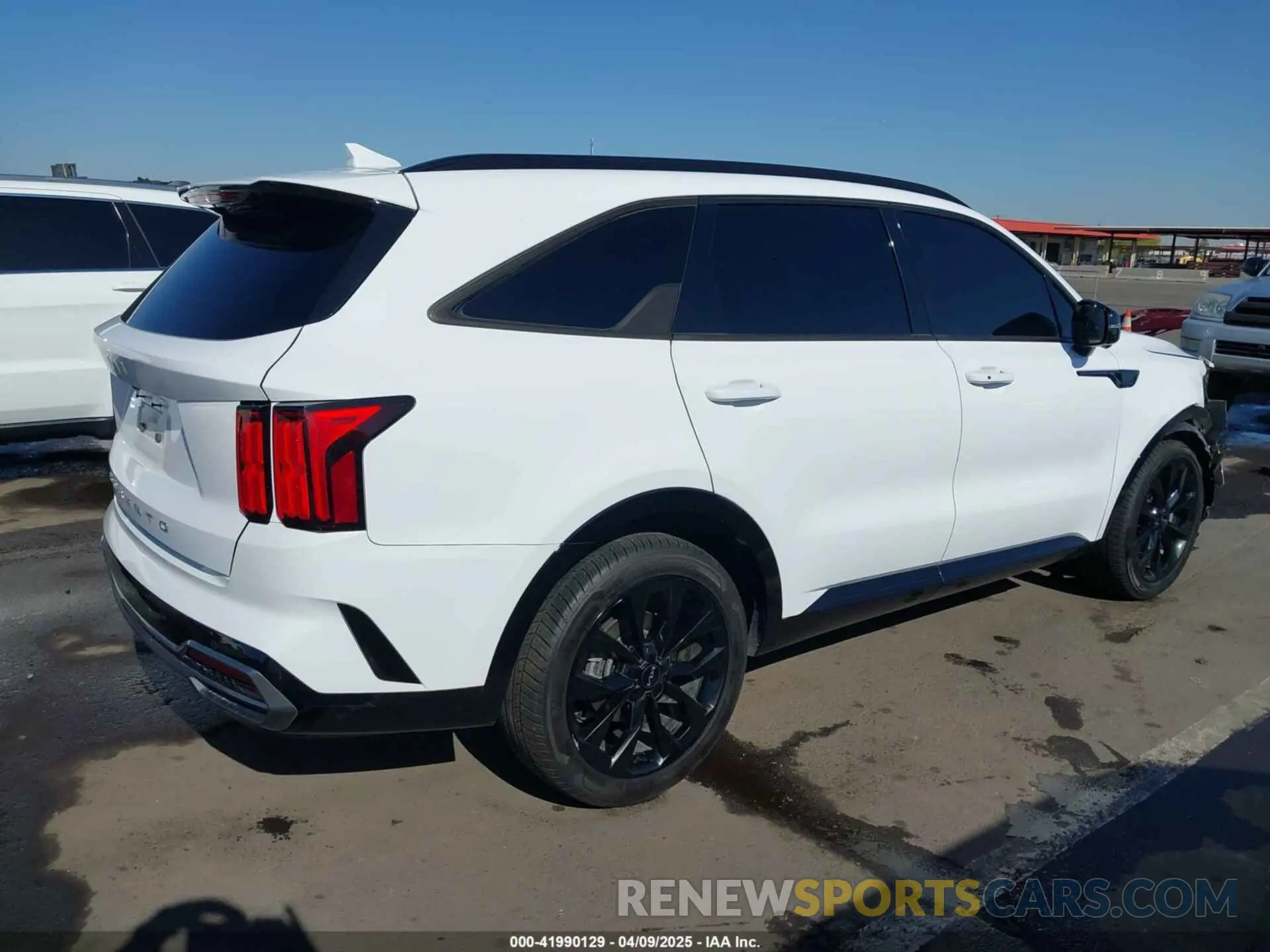 4 fotografías del automóvil dañado 5XYRK4LF2NG135832 KIA SORENTO 2022