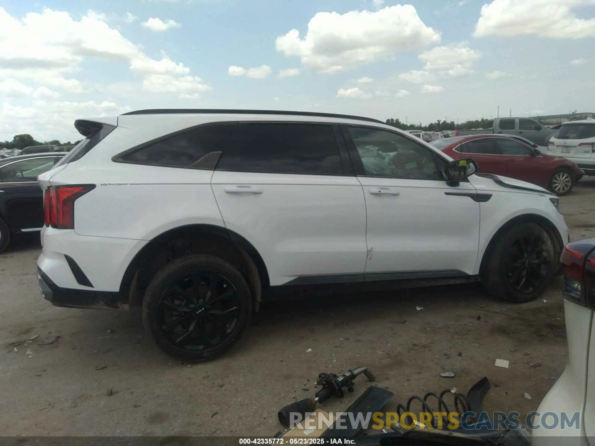 13 fotografías del automóvil dañado 5XYRK4LF3NG085989 KIA SORENTO 2022