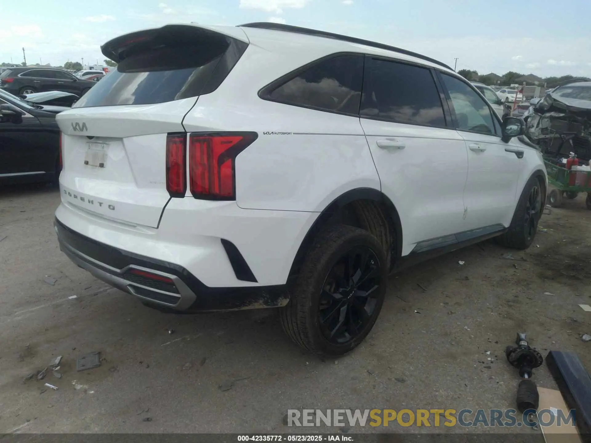4 fotografías del automóvil dañado 5XYRK4LF3NG085989 KIA SORENTO 2022