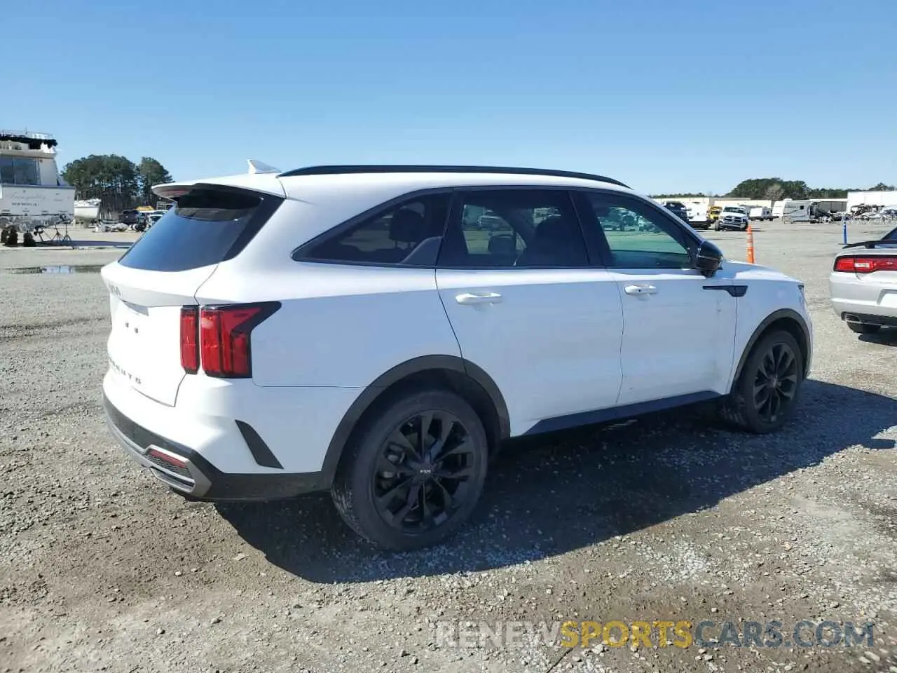 3 fotografías del automóvil dañado 5XYRK4LF3NG090397 KIA SORENTO 2022