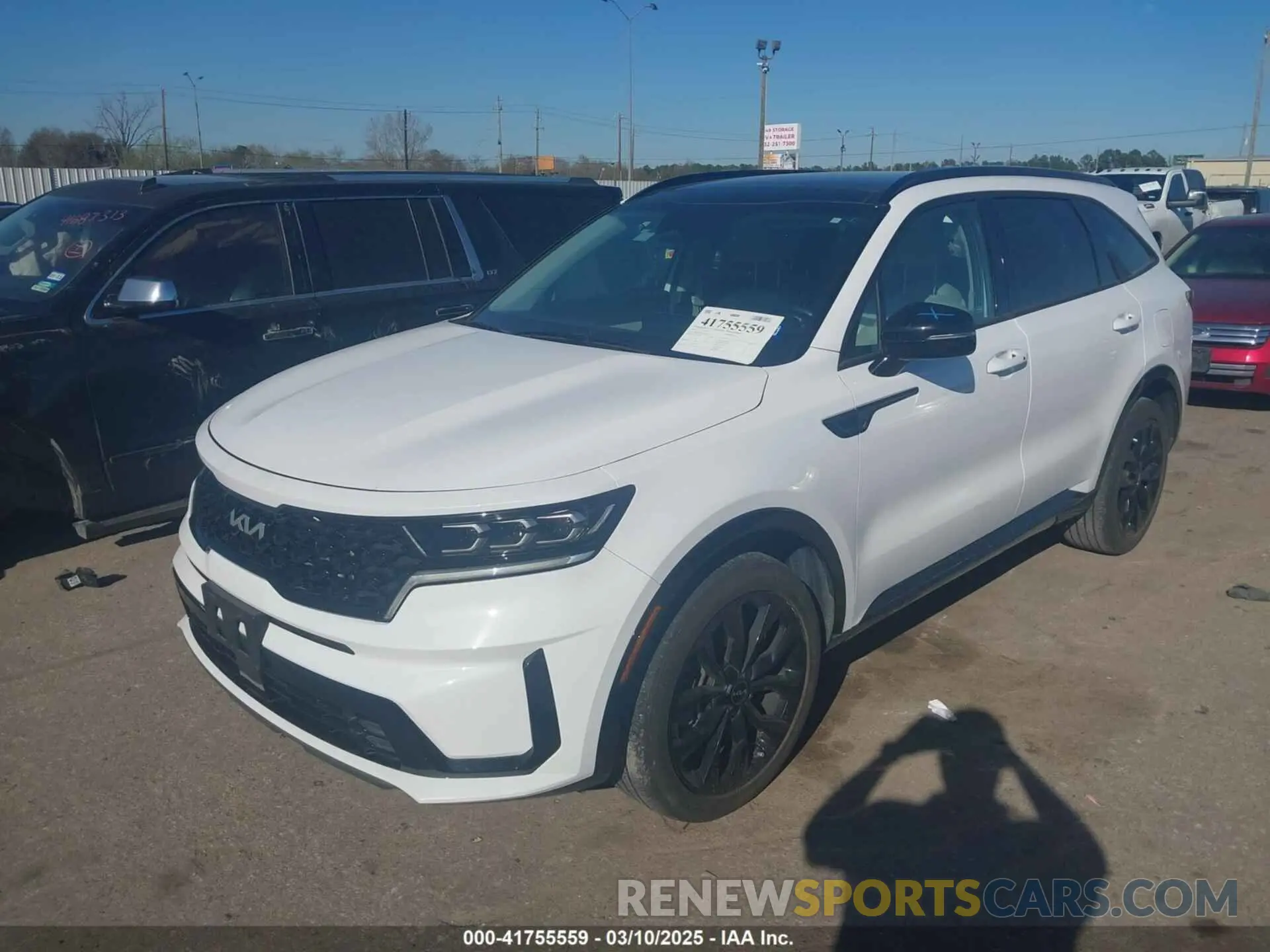 2 fotografías del automóvil dañado 5XYRK4LF3NG142644 KIA SORENTO 2022