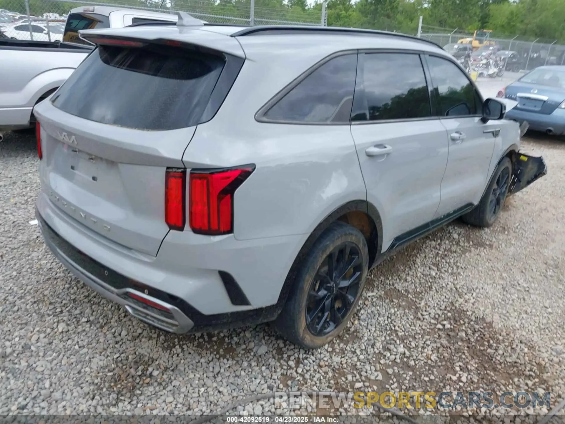 4 fotografías del automóvil dañado 5XYRK4LF7NG127080 KIA SORENTO 2022