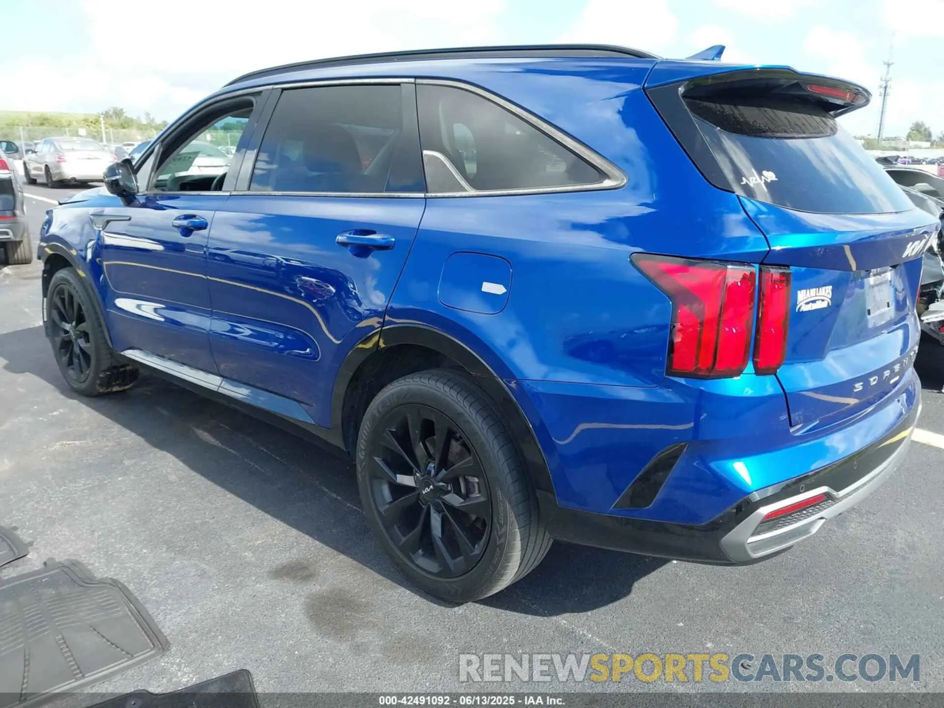 3 fotografías del automóvil dañado 5XYRK4LF8NG089617 KIA SORENTO 2022