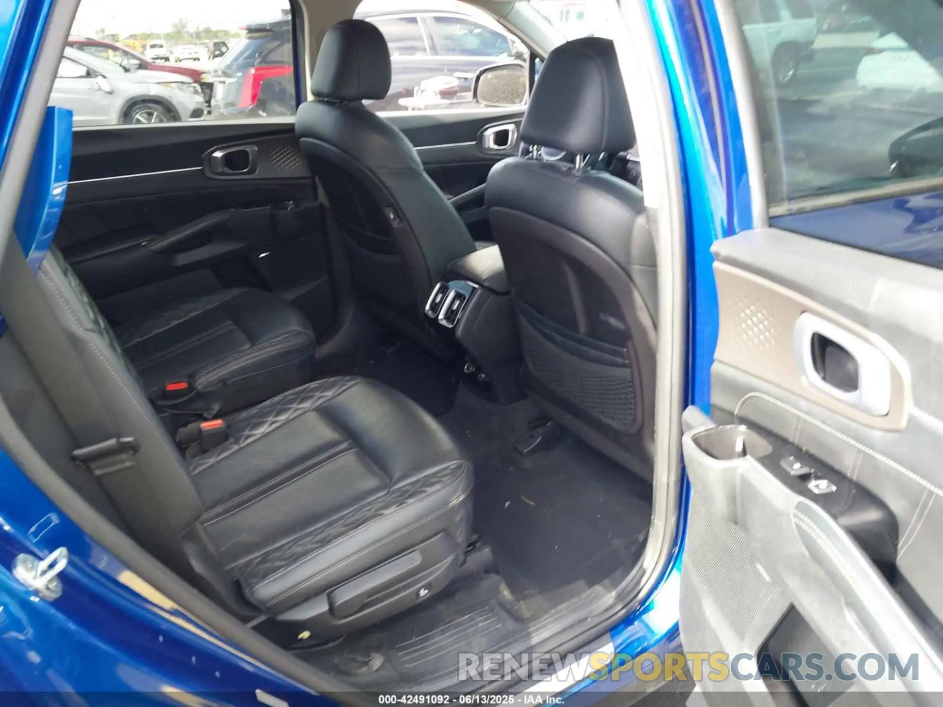 8 fotografías del automóvil dañado 5XYRK4LF8NG089617 KIA SORENTO 2022