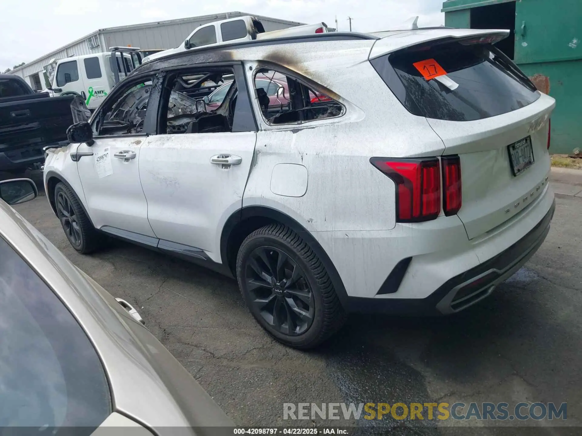 3 fotografías del automóvil dañado 5XYRK4LF8NG119053 KIA SORENTO 2022