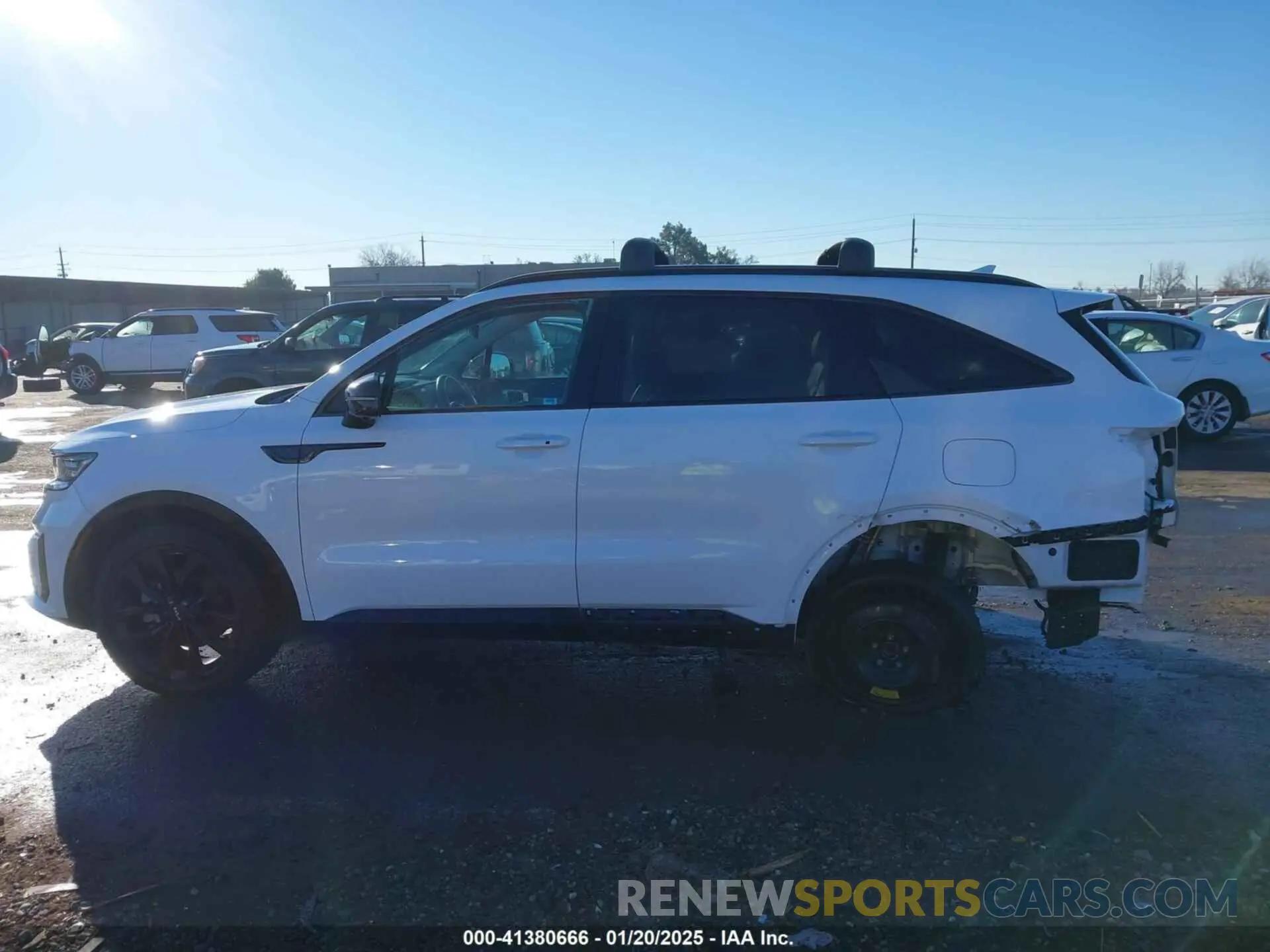 15 fotografías del automóvil dañado 5XYRK4LF9NG116047 KIA SORENTO 2022