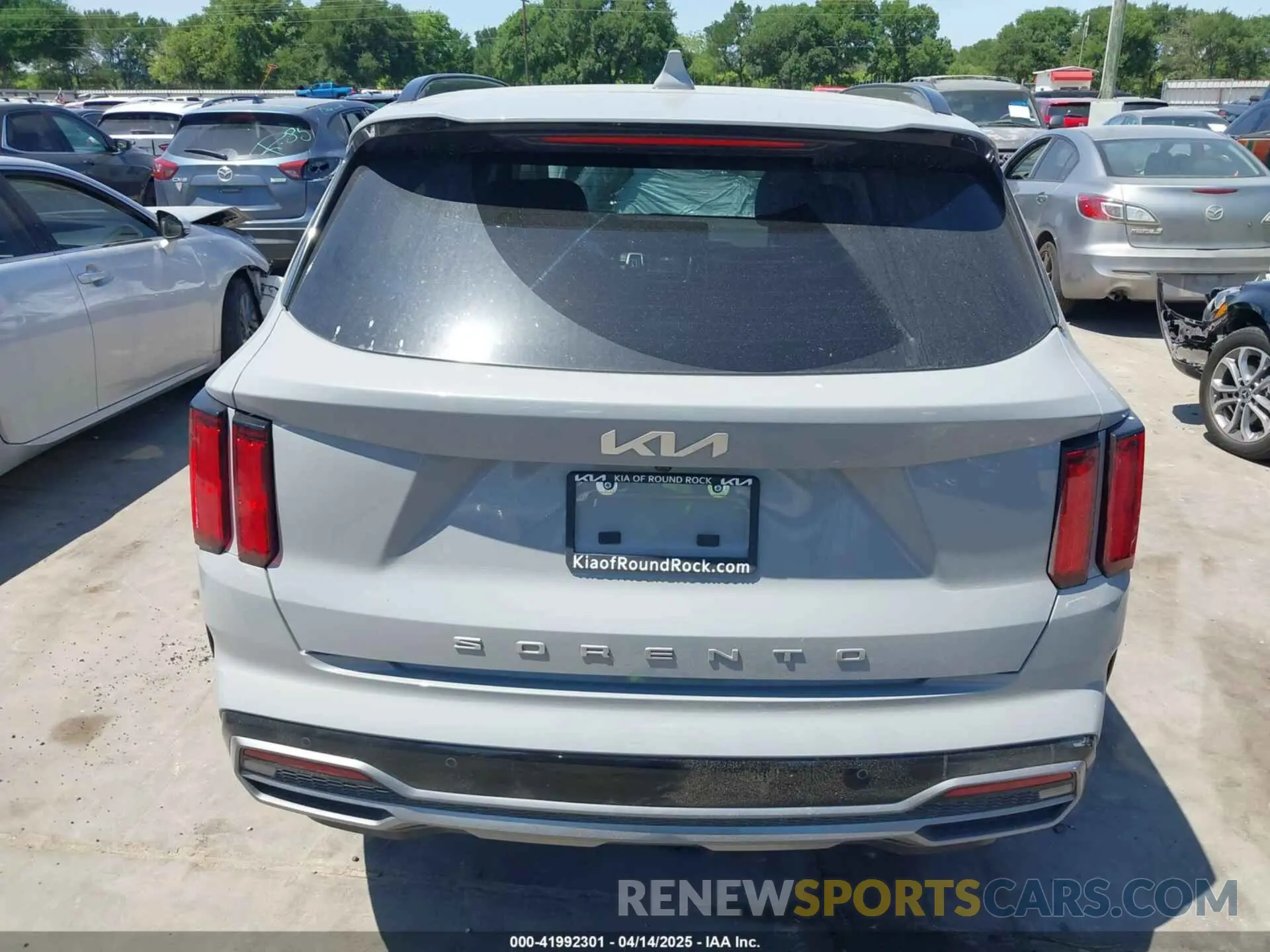 15 fotografías del automóvil dañado 5XYRK4LFXNG120480 KIA SORENTO 2022