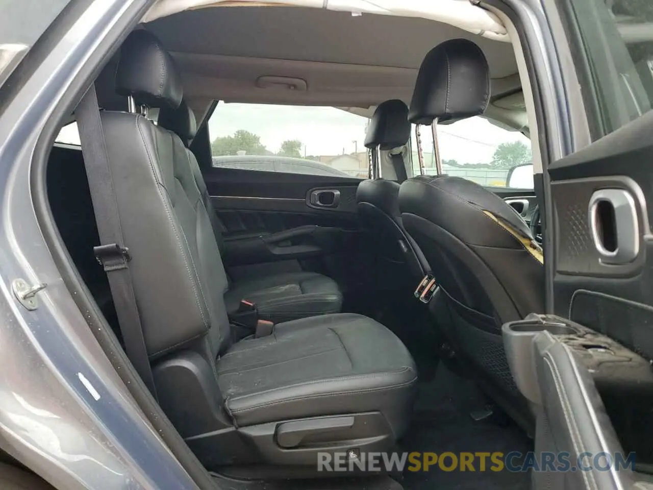 11 fotografías del automóvil dañado 5XYRKDLF0NG089398 KIA SORENTO 2022